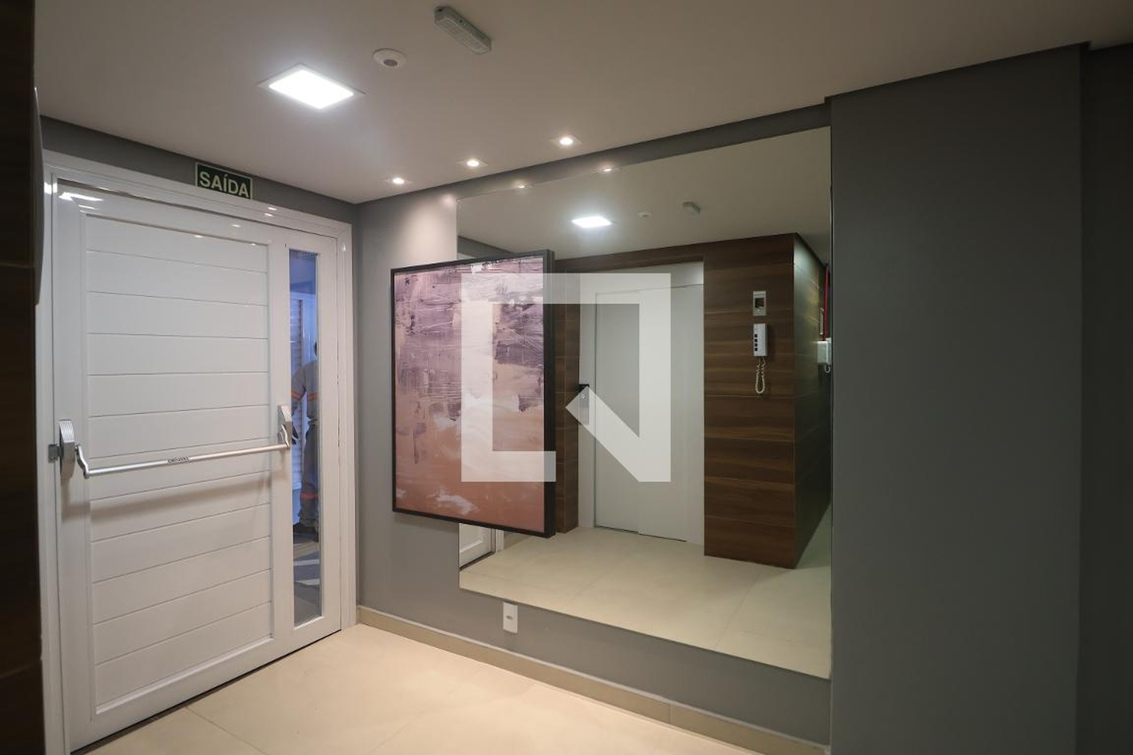 Hall de entrada - Brasil 315