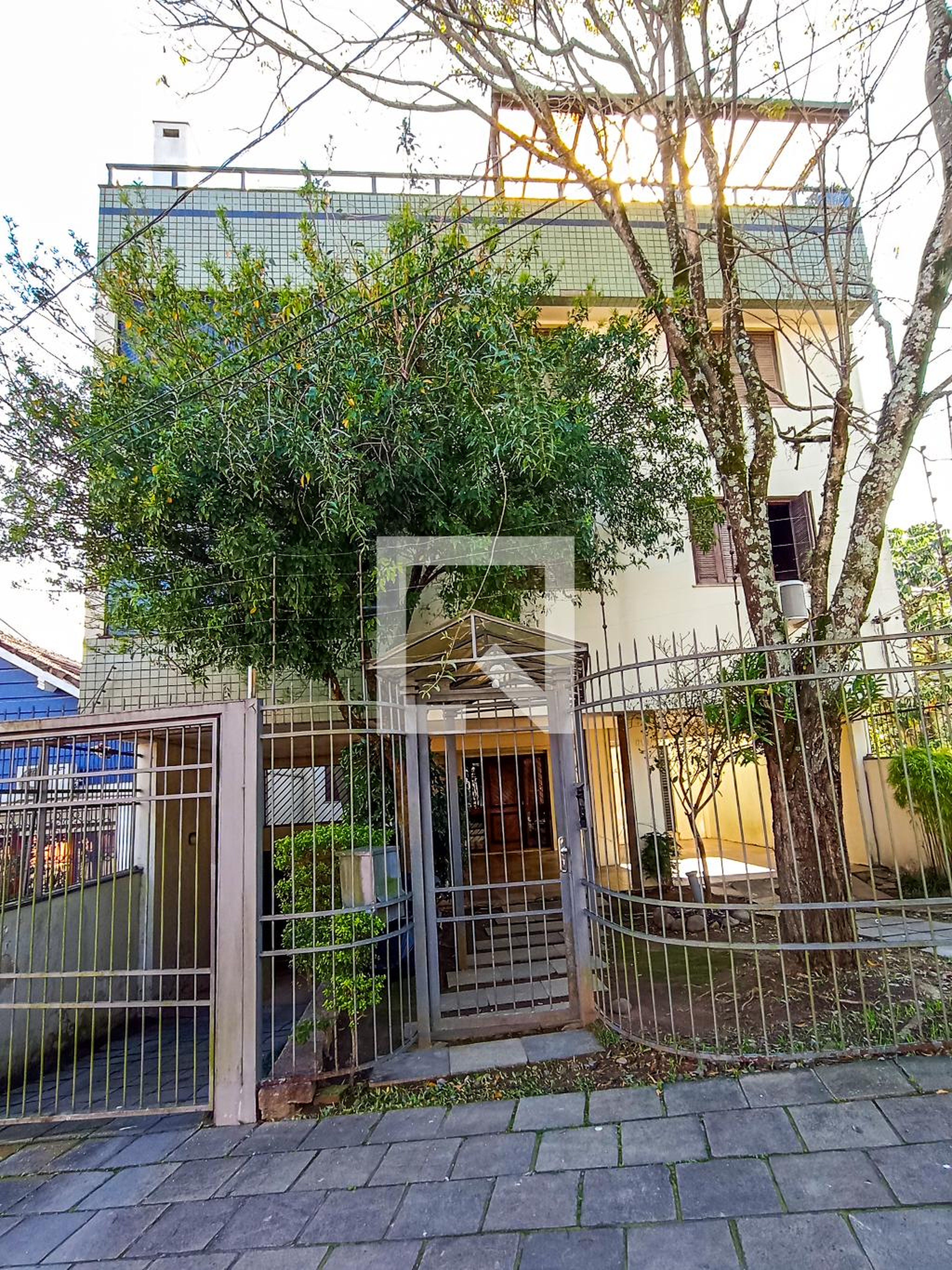Fachada Condomínio em Rua Miguel Couto, 616