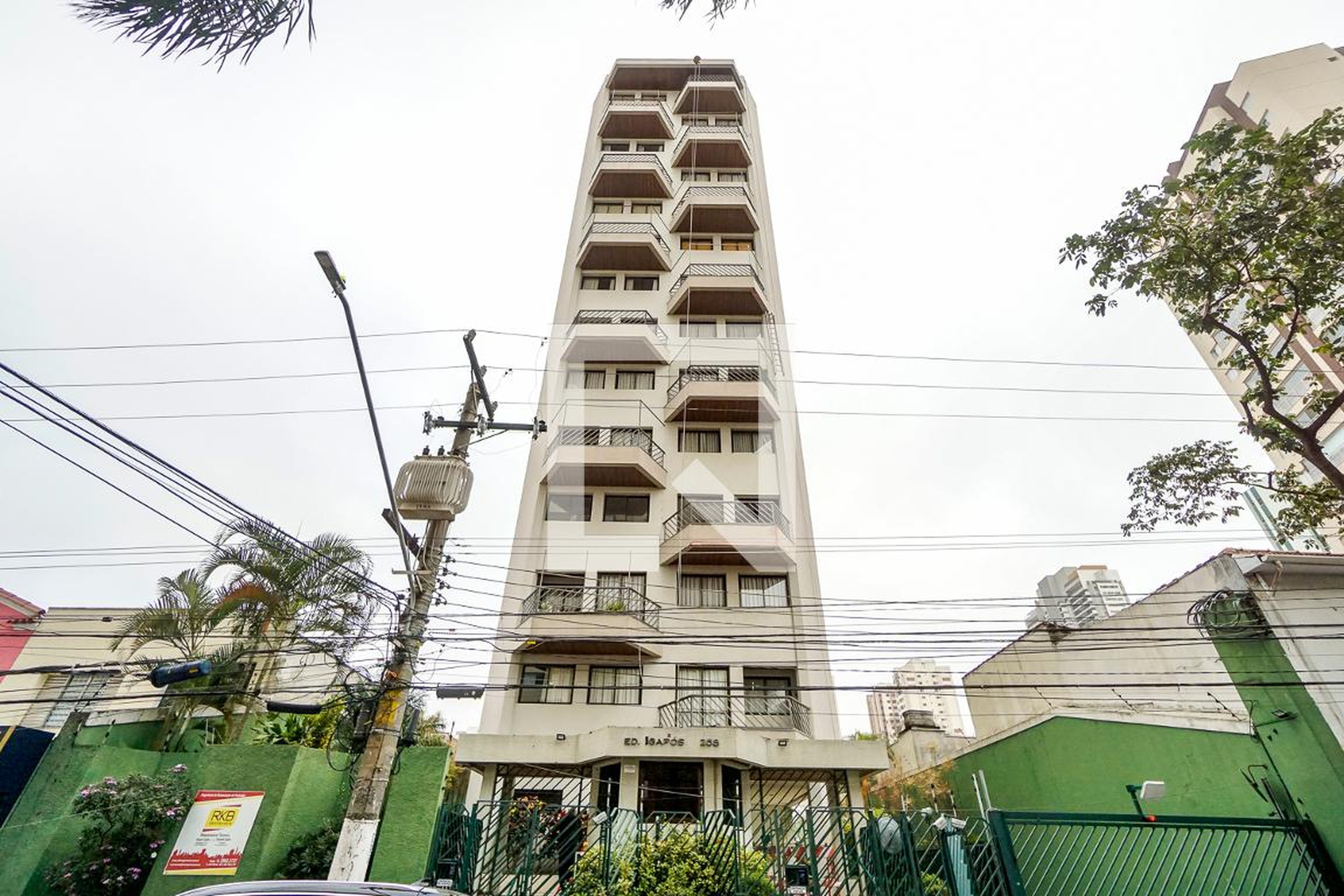 Fachada Condomínio em Rua Peixoto de Melo Filho, 268