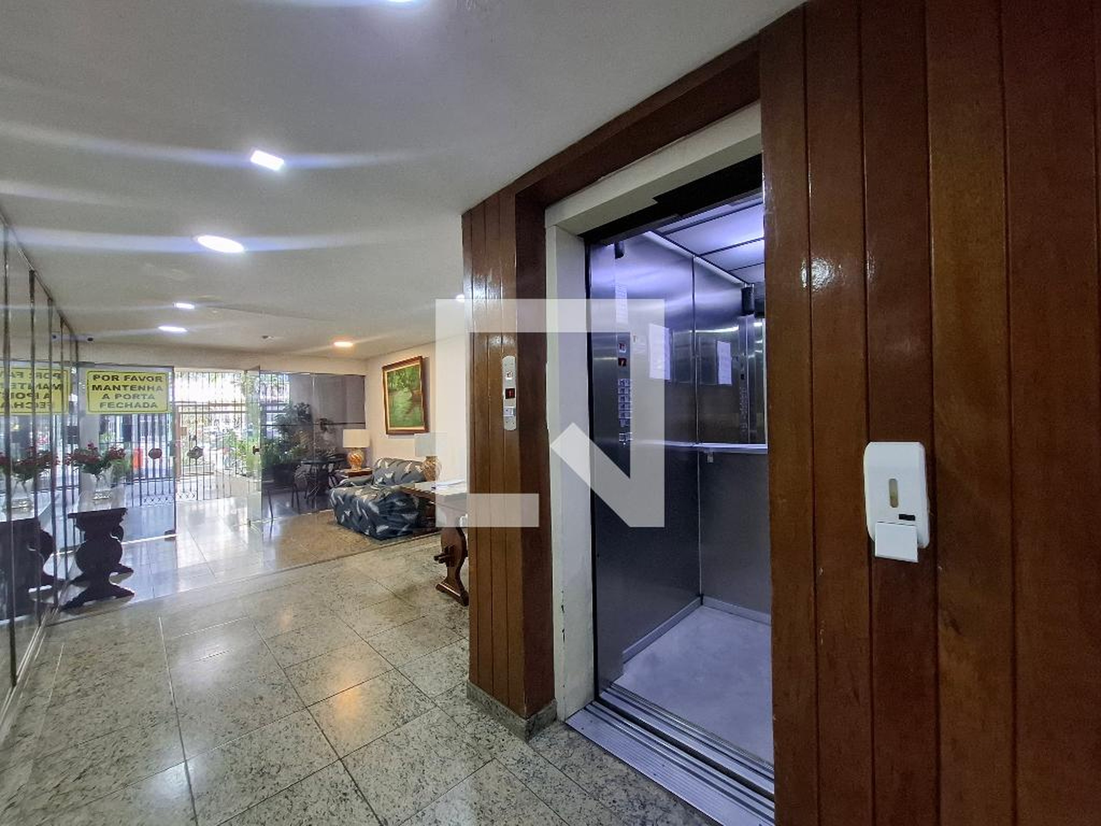 Elevador - Palácio Mônaco