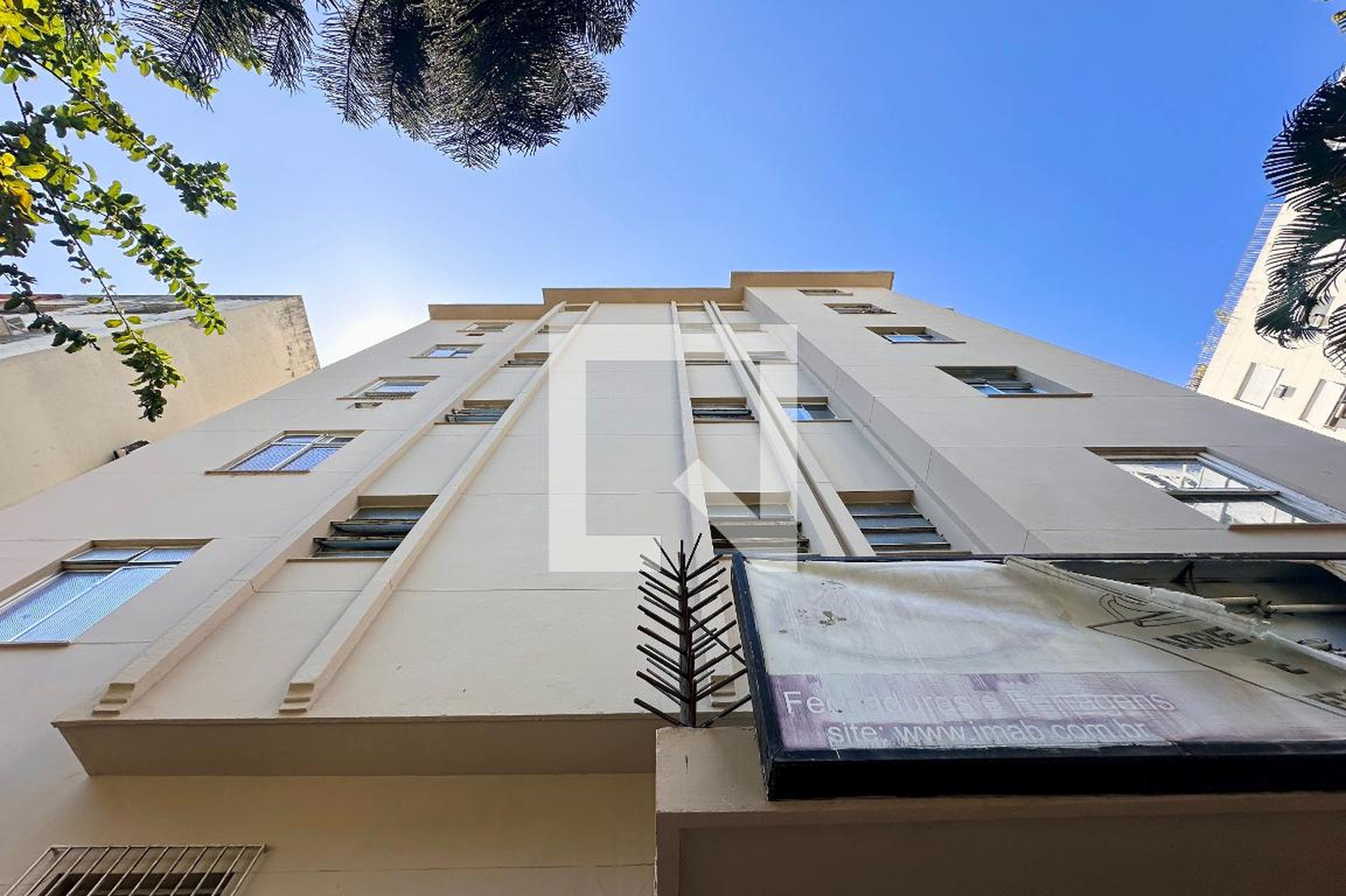 Fachada Condomínio em Rua Marques, 41