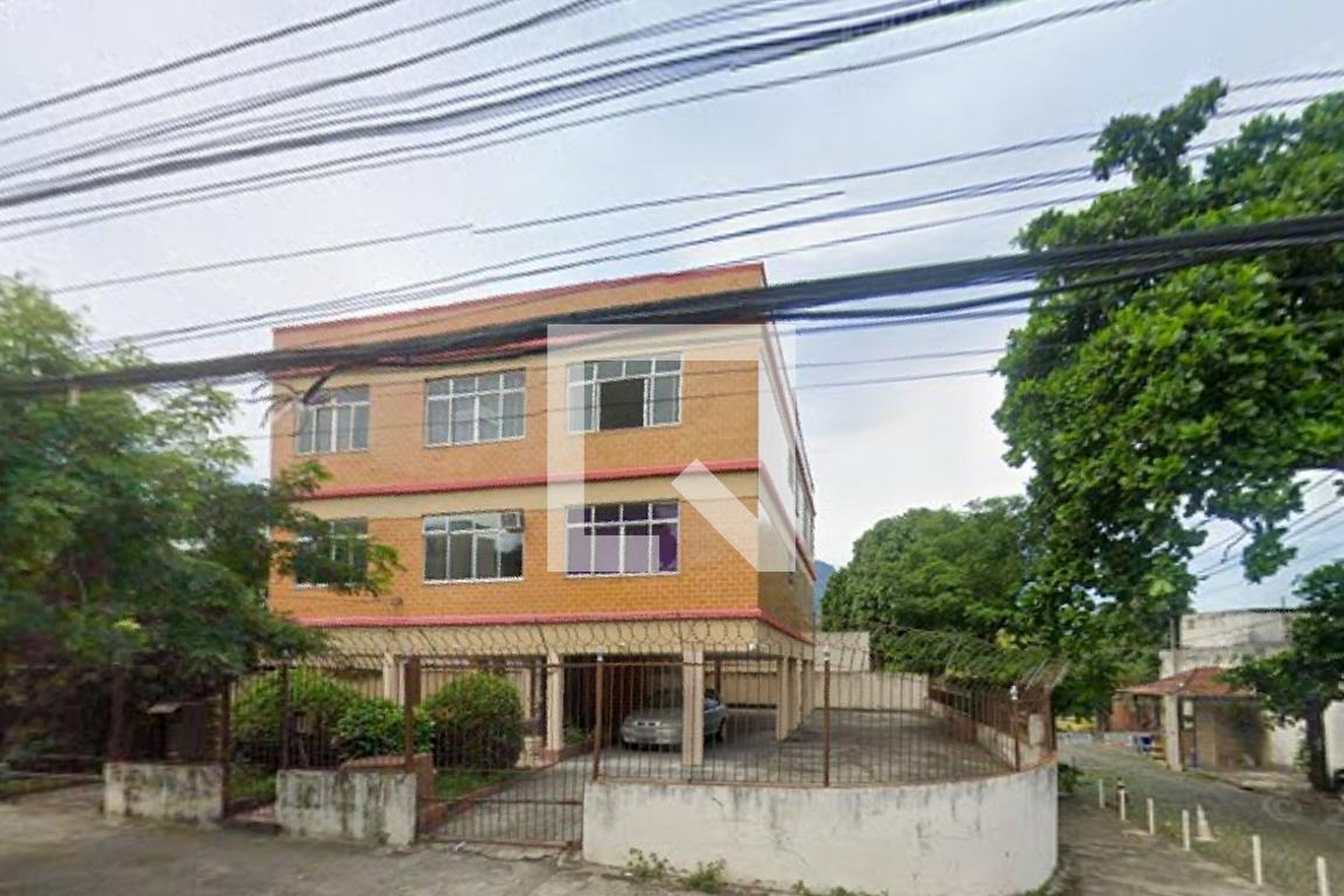 Fachada Condomínio em Rua Edgard Werneck, 858