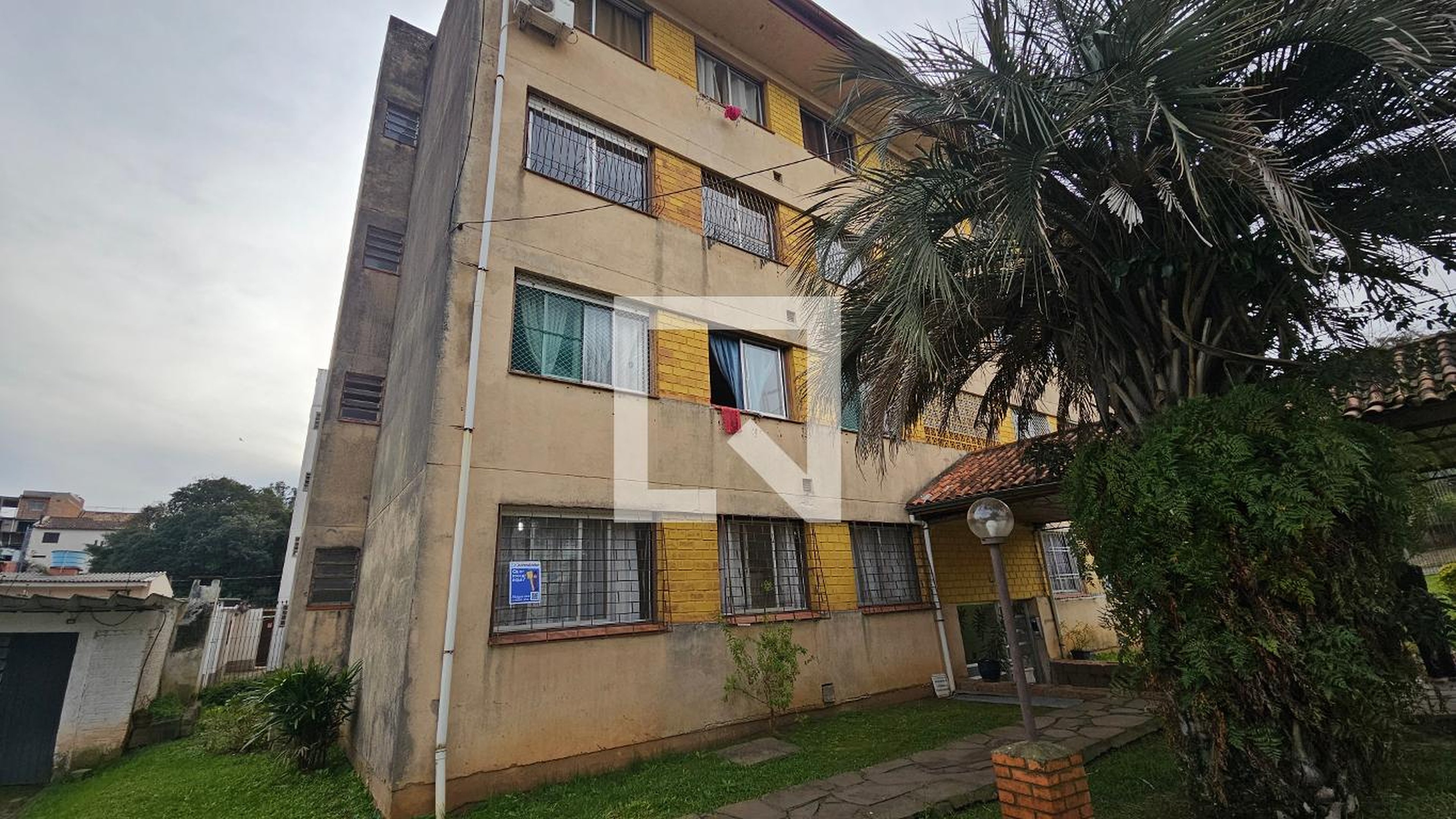 Fachada Condomínio em Rua Álvaro Domingues, 80