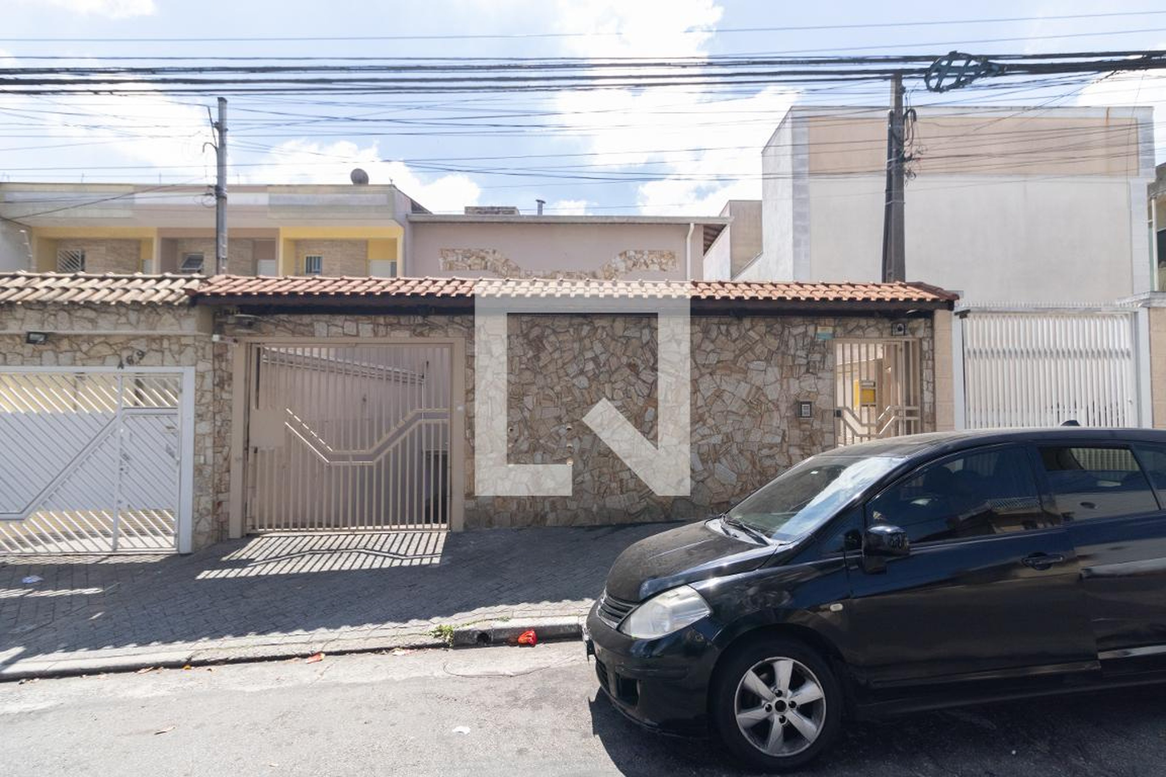 Fachada Condomínio em Rua Neá, 475