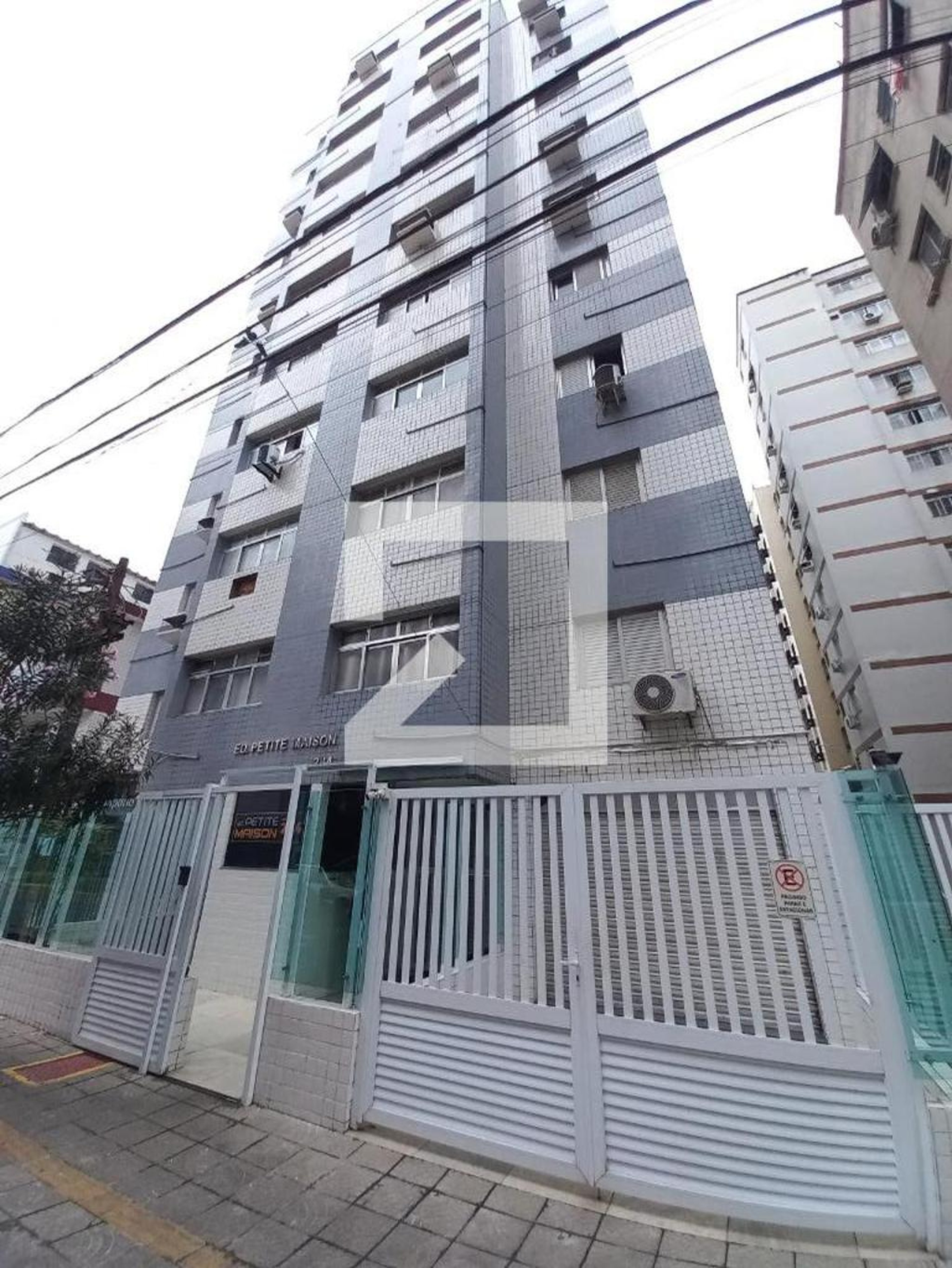 Fachada do Prédio Condomínio Petit Maison