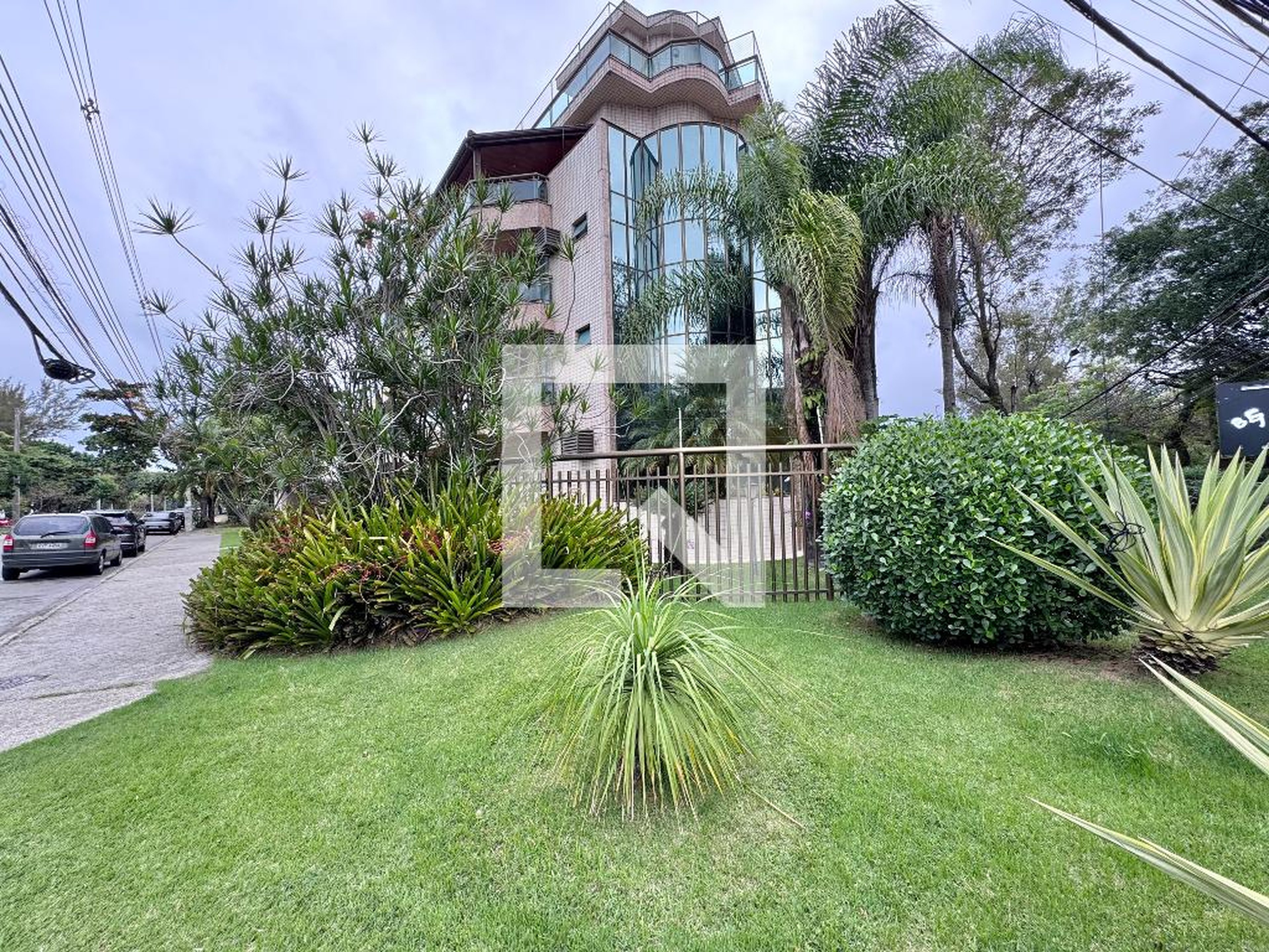 Fachada Condomínio em Avenida Genaro de Carvalho, 2111