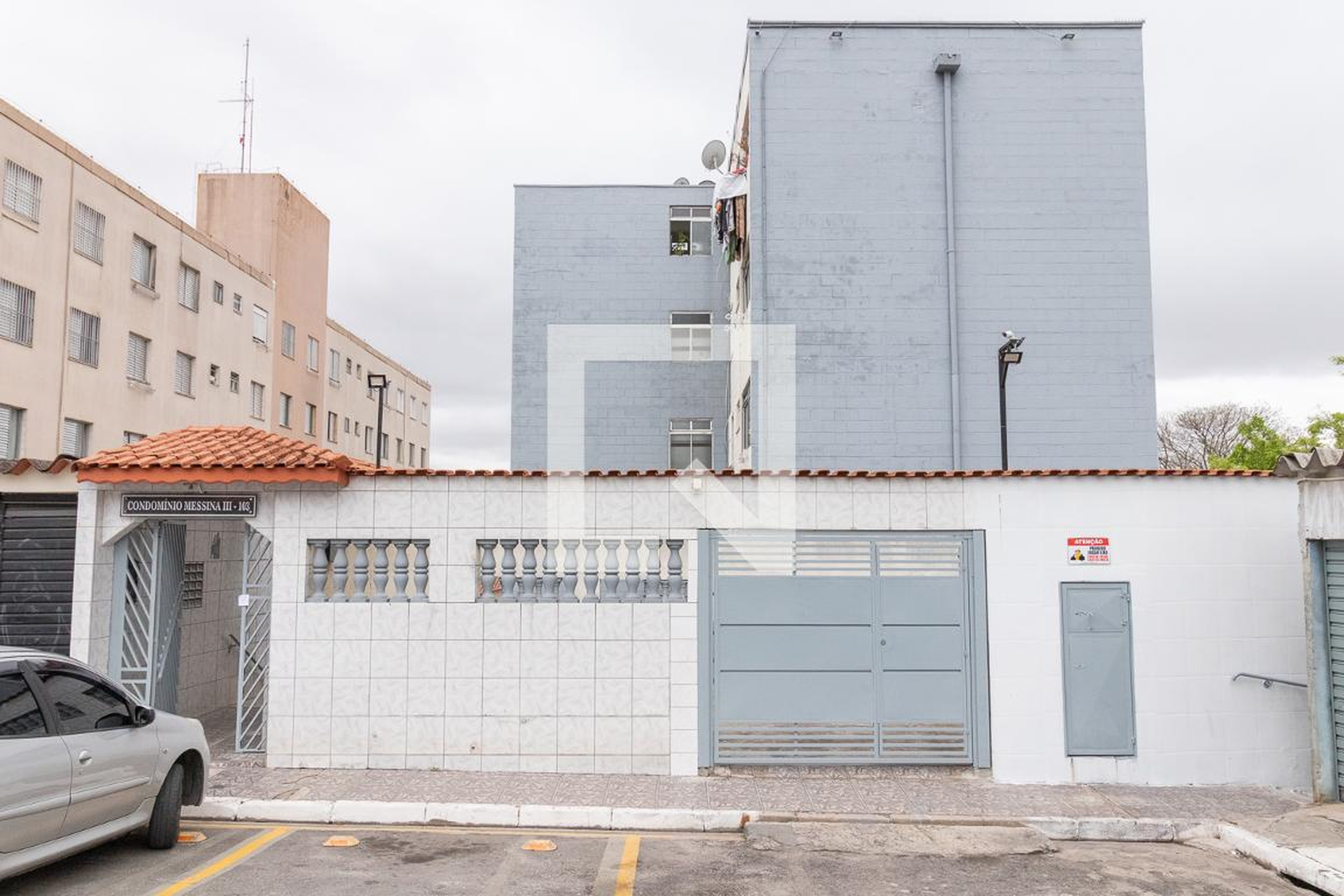 Fachada Condomínio em Rua Arcângelo Paoli, 103