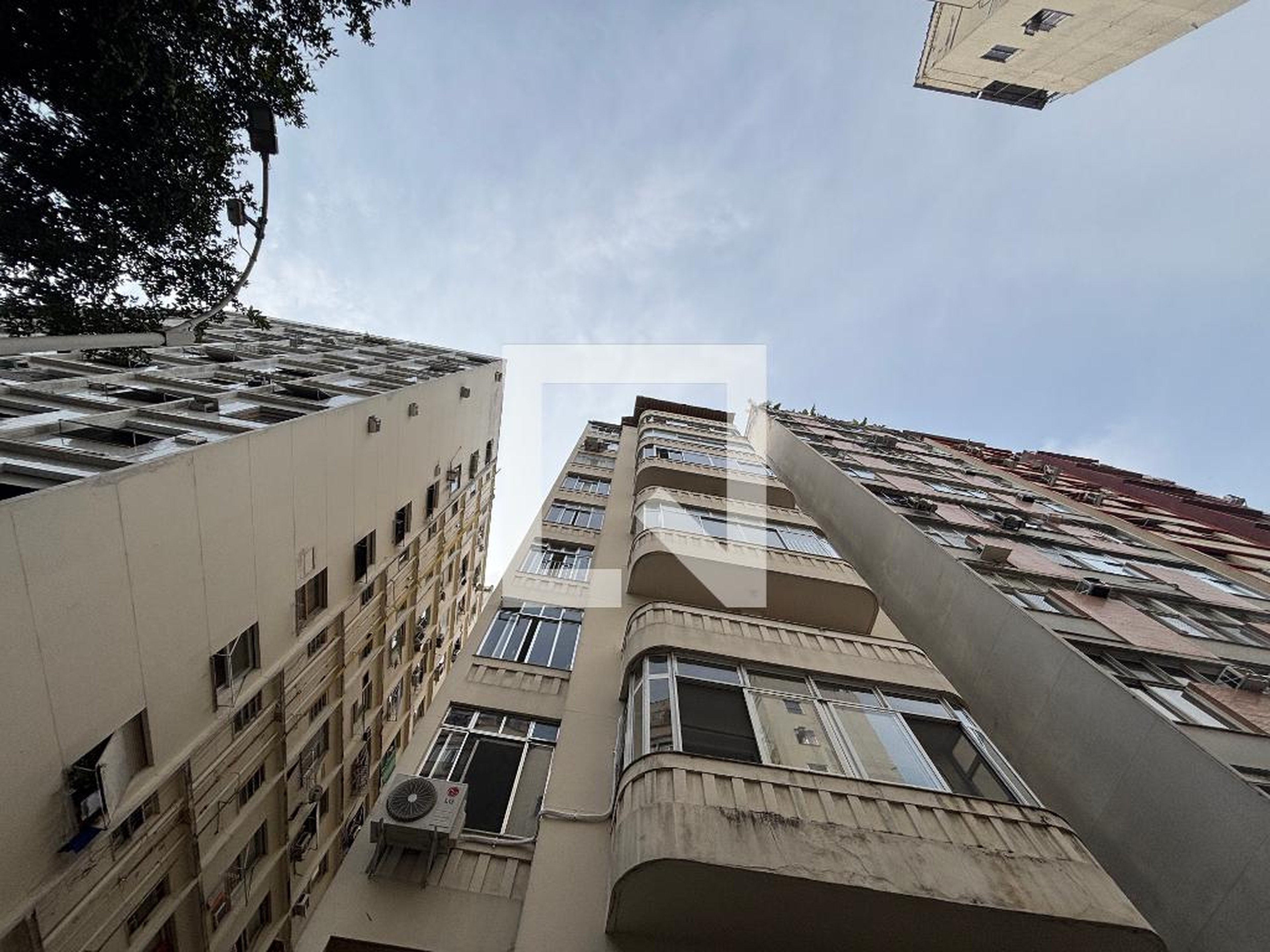 Fachada Edifício Rejeanne