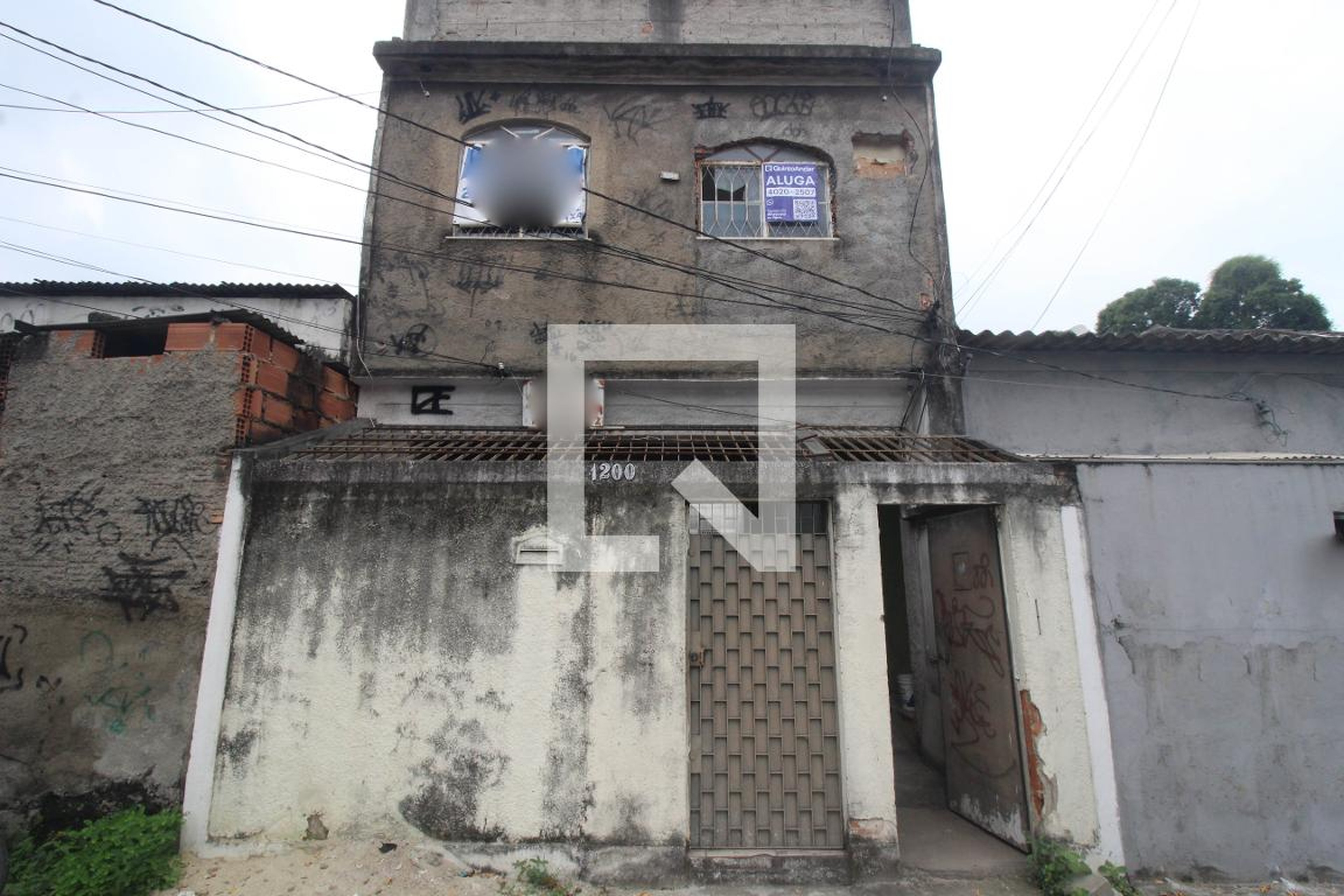 Fachada Condomínio em Avenida Roberto Silveira, 1200