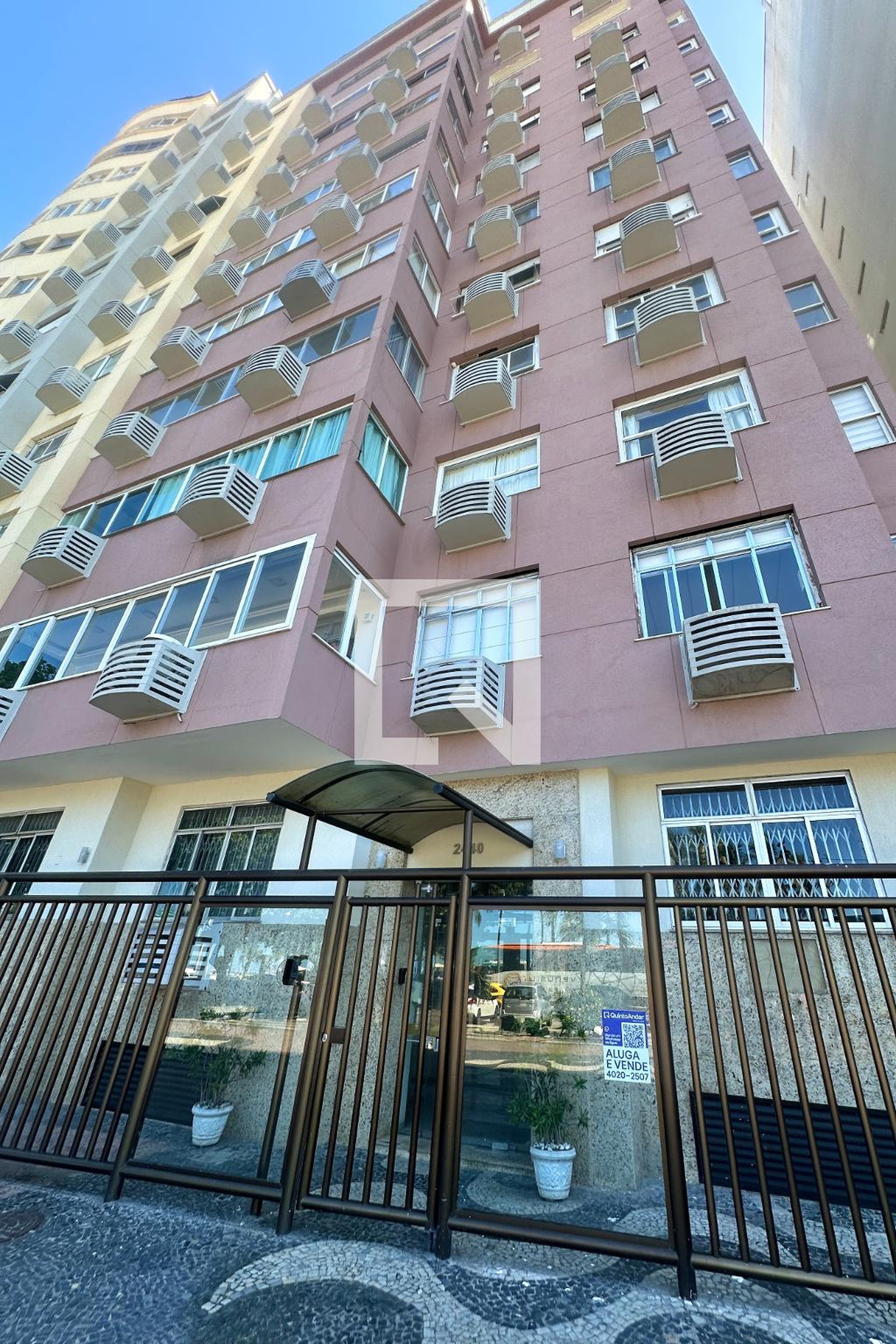 Fachada Condomínio Luiz de Camões