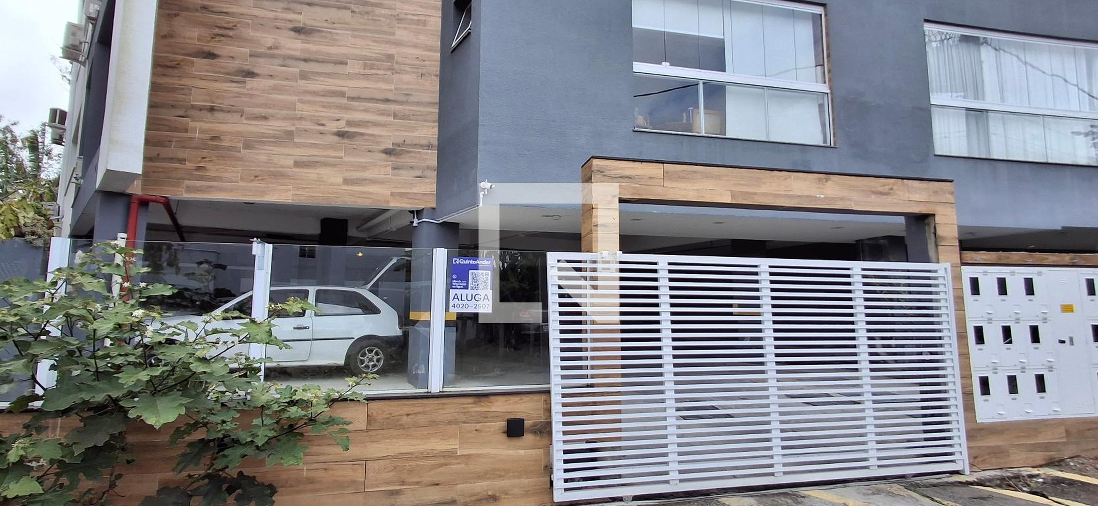 Fachada Condomínio em Rodovia Doutor Antônio Luiz Moura Gonzaga, 4252