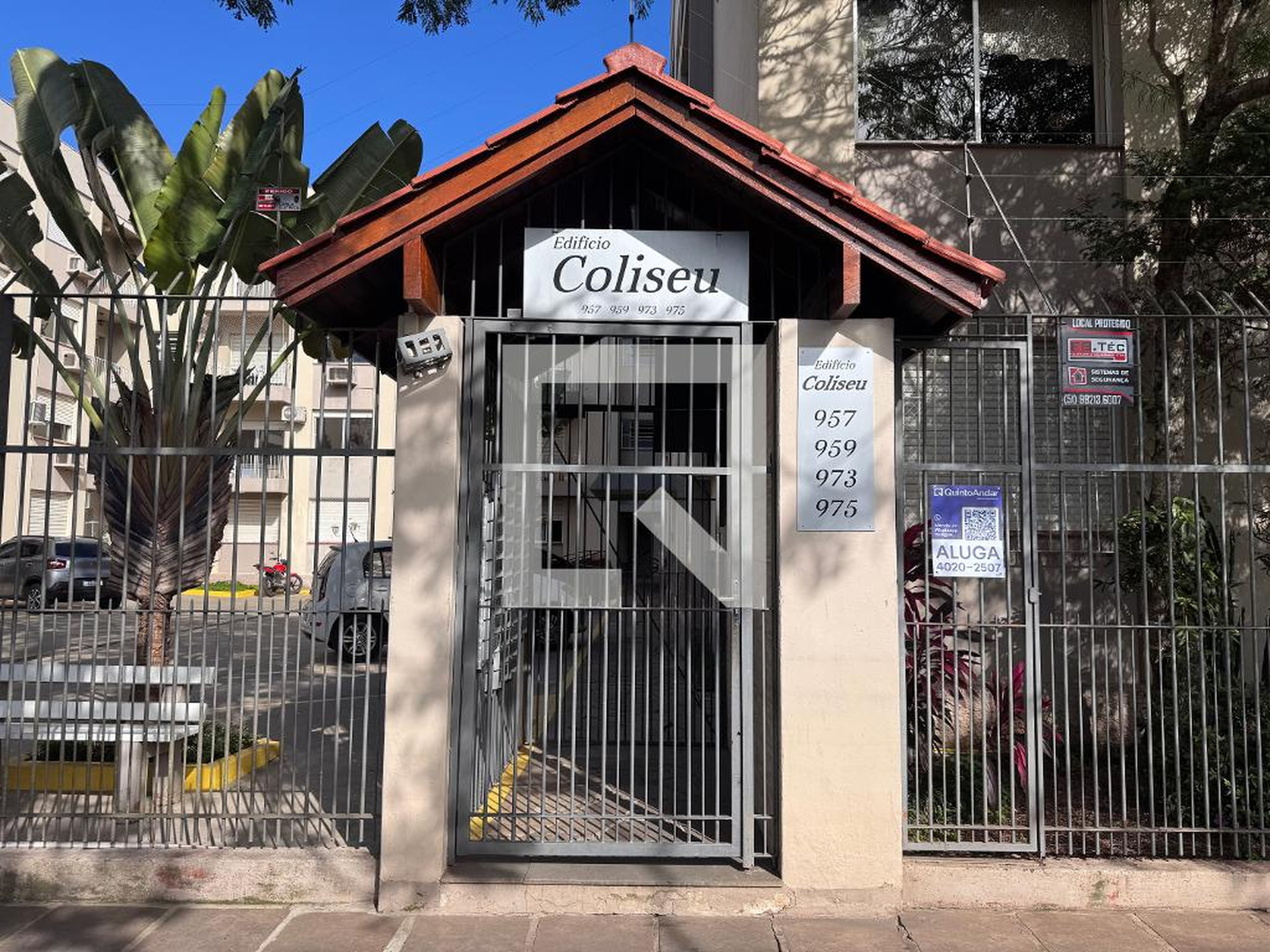 Fachada Condomínio em Rua Santo Antônio, 952