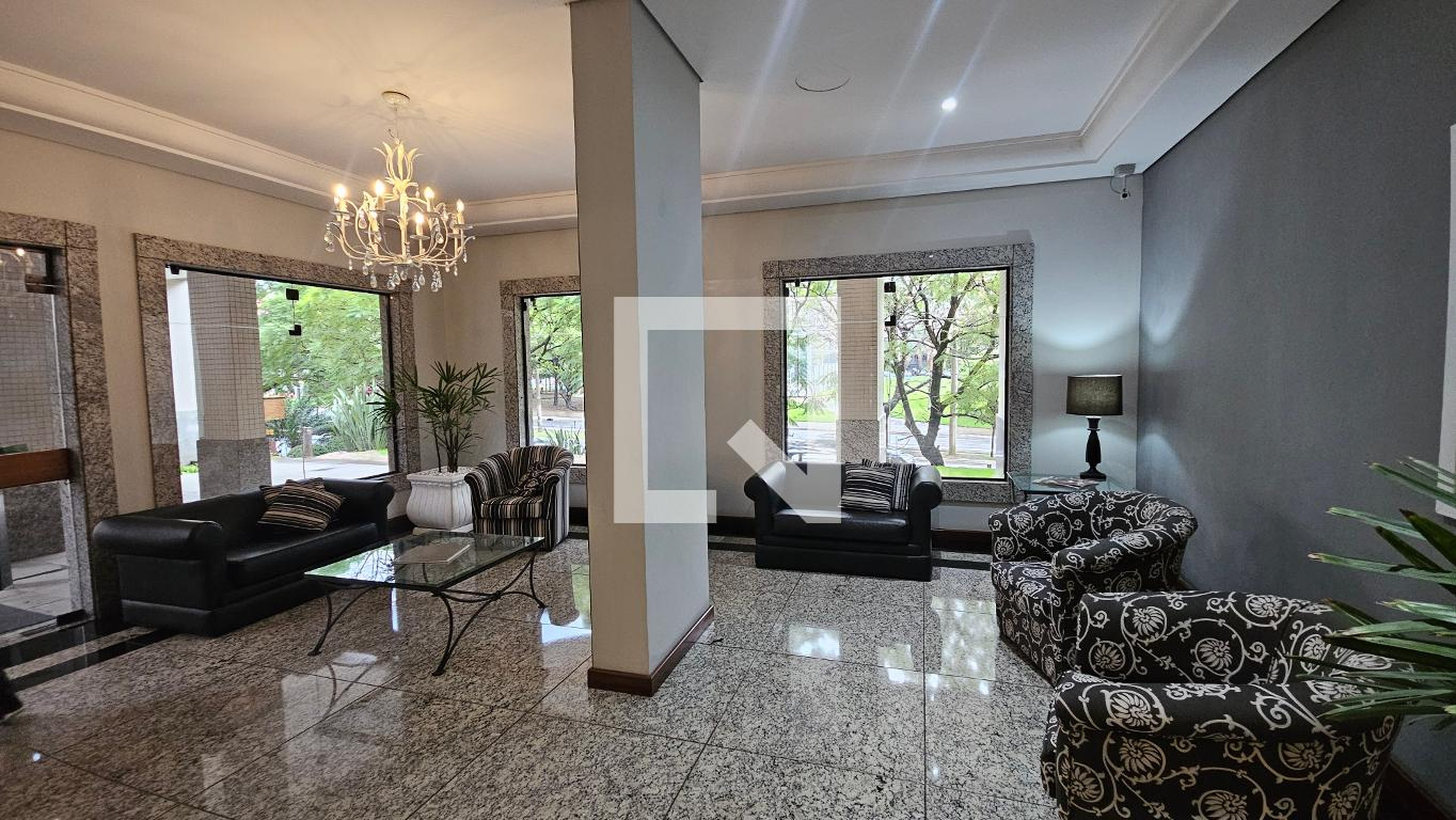 Hall Social - Celebrity