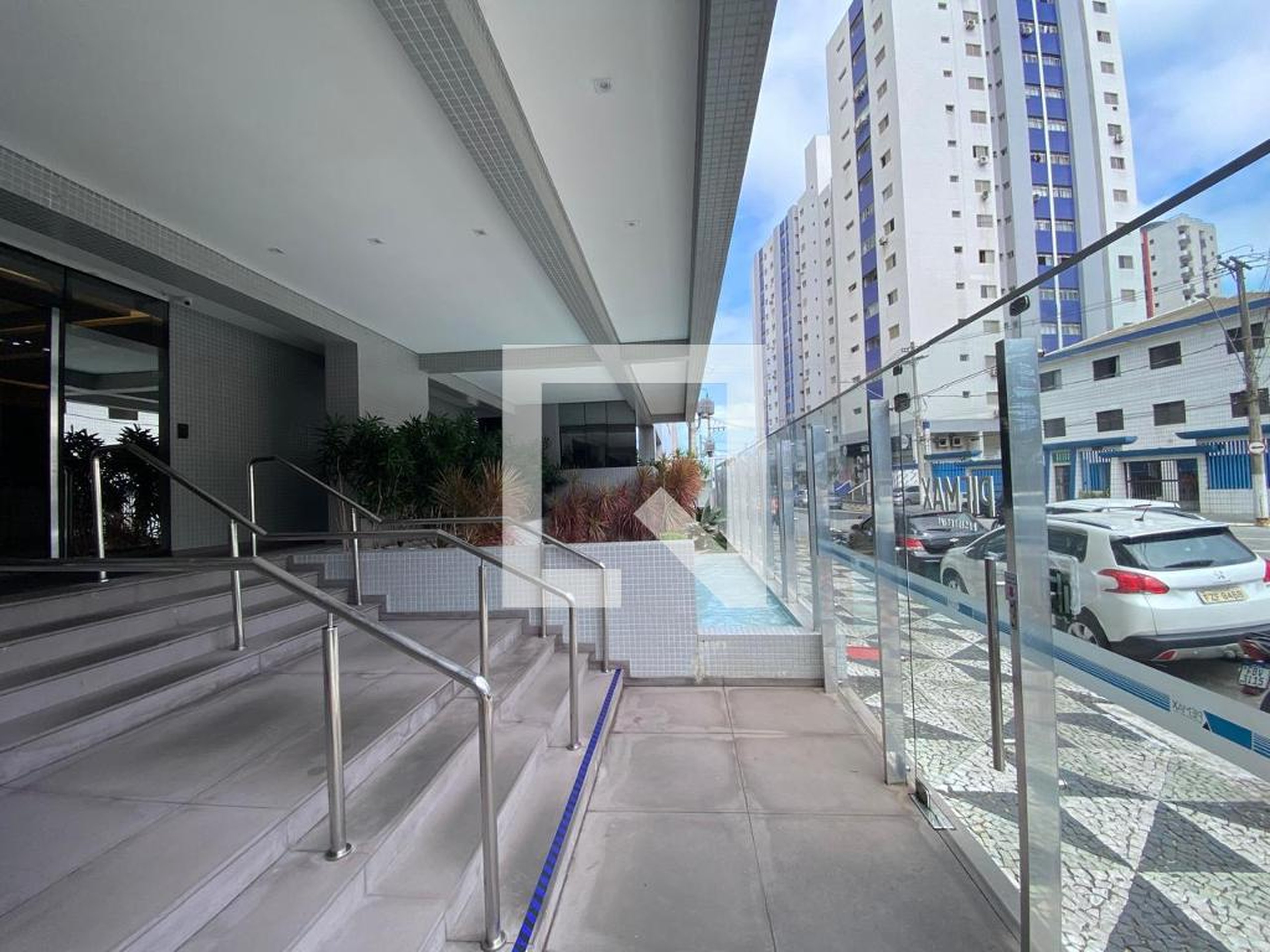 Fachada do Prédio Condomínio Piemax