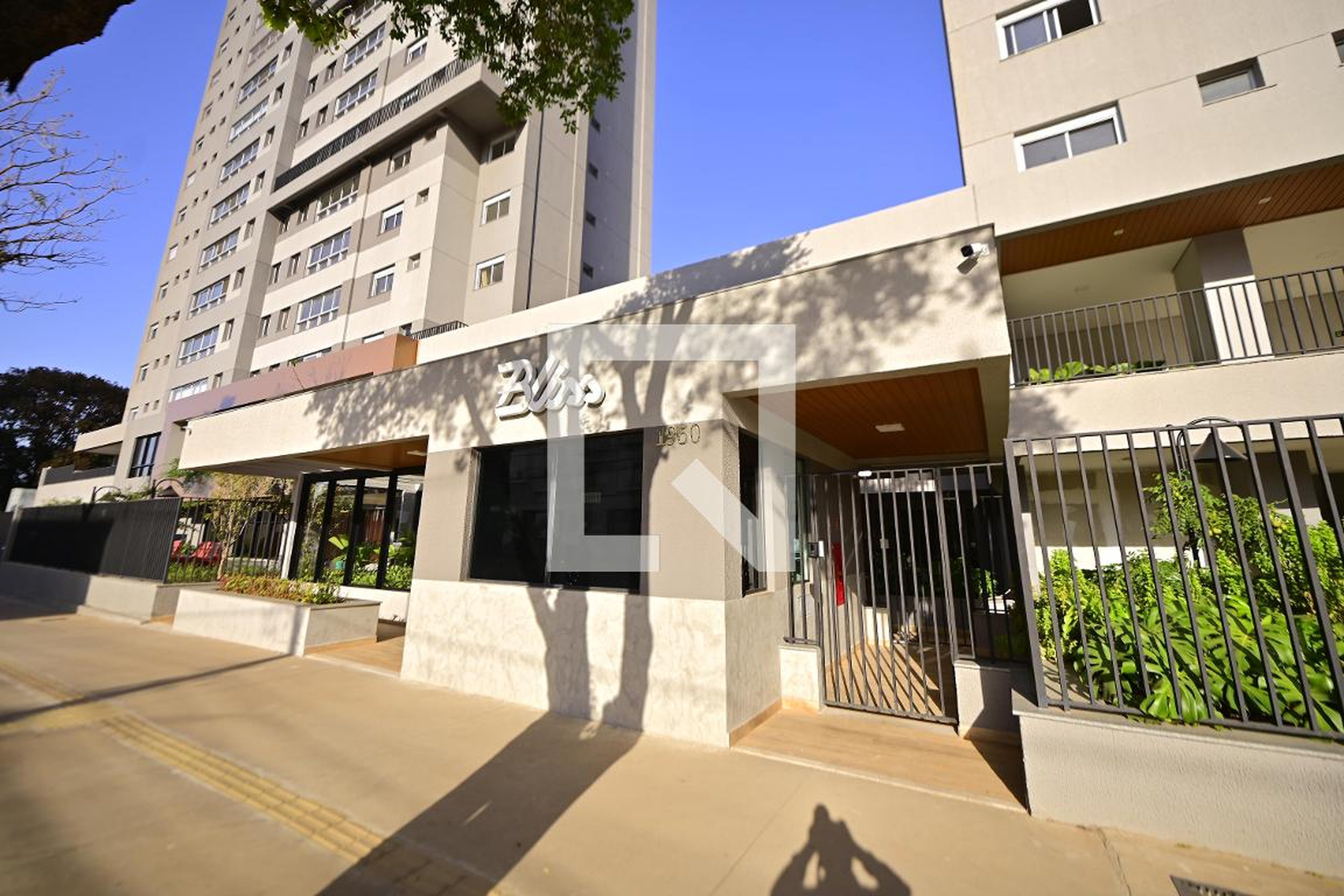 Fachada Condomínio em Avenida T-5, 1543