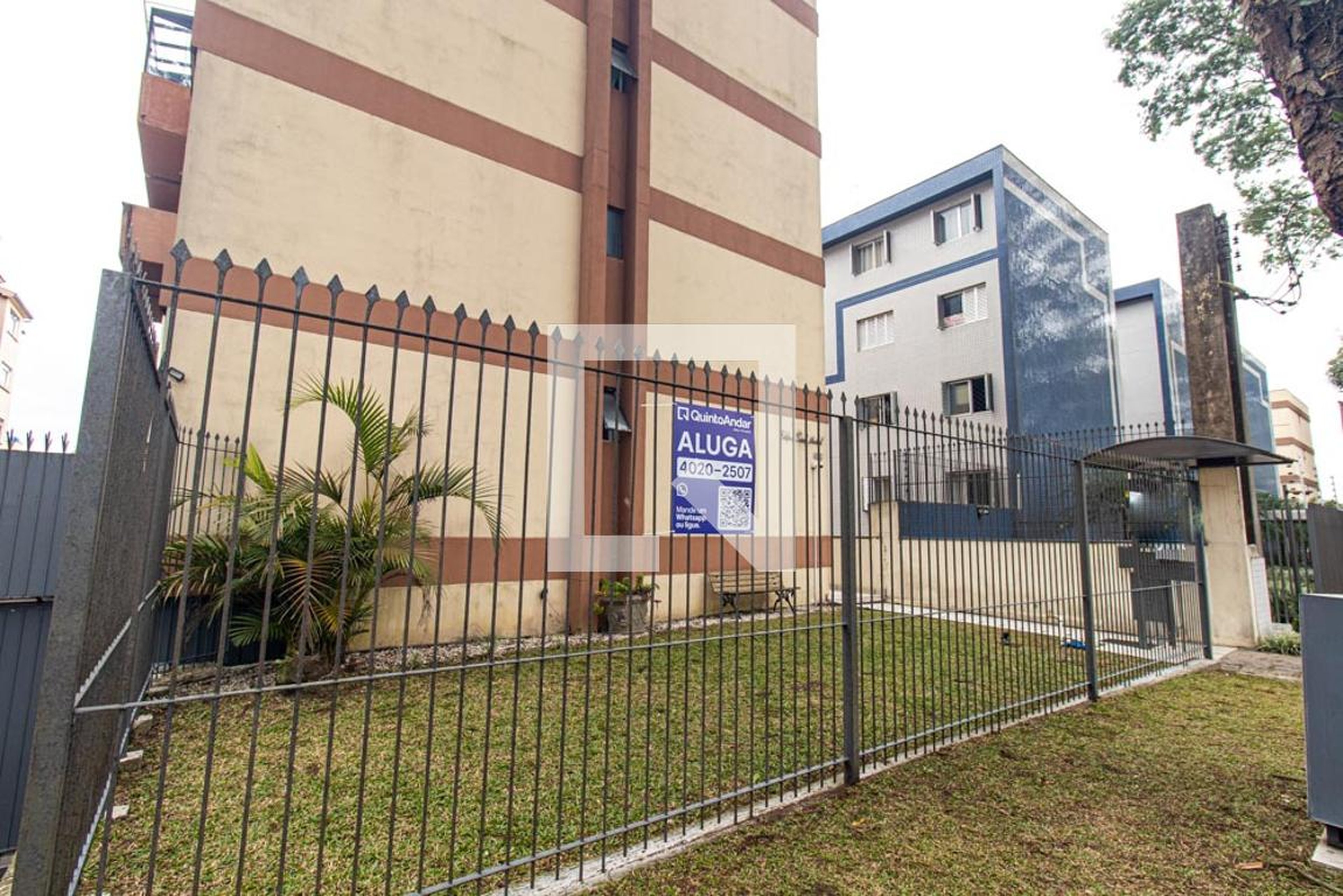 Fachada do Condomínio Condomínio em Rua Nicarágua, 466