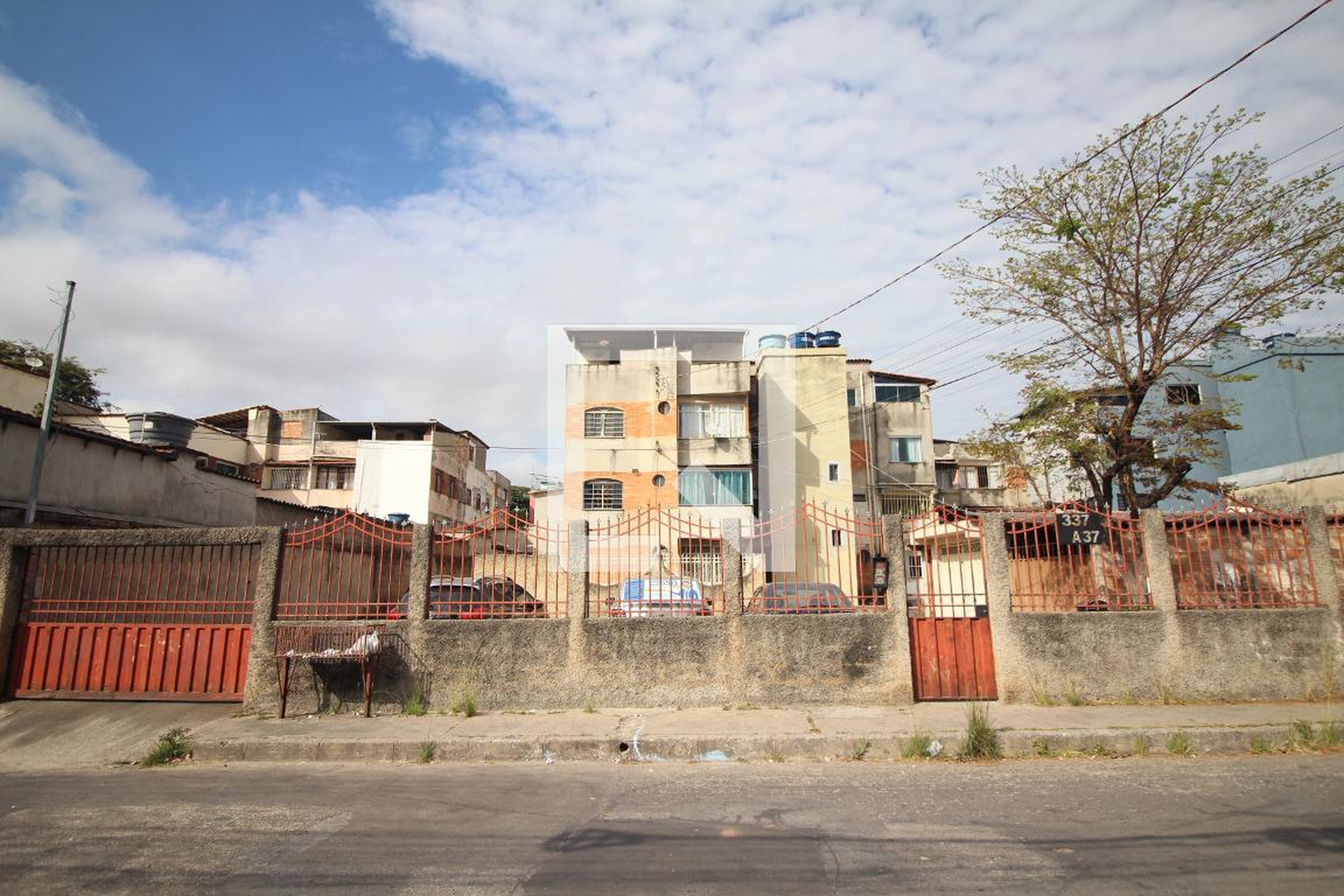 Fachada Condomínio em Rua Roma, 337