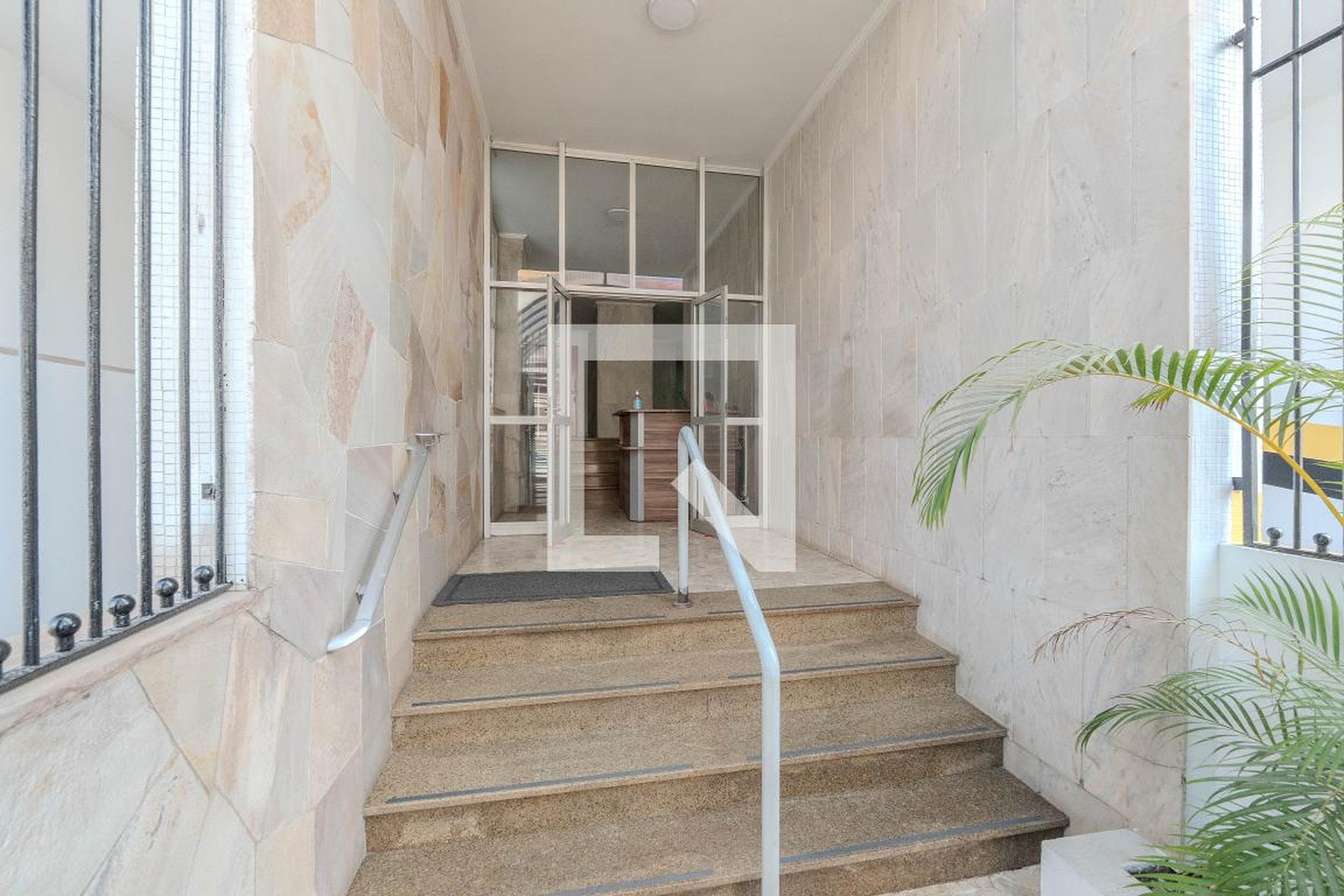 Entrada - Claudia Fernanda