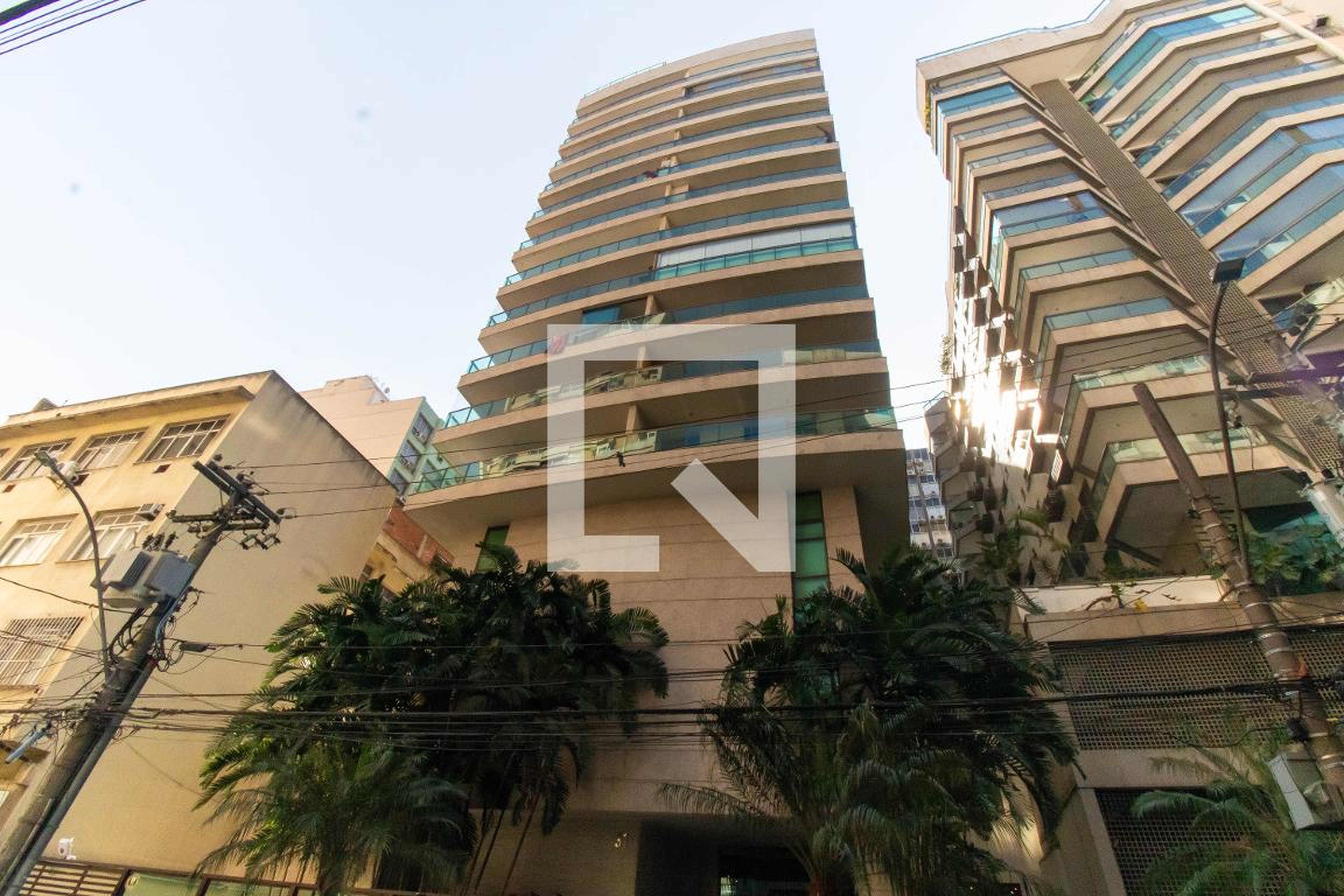 Fachada Condomínio Celebrity Icaraí Self Living