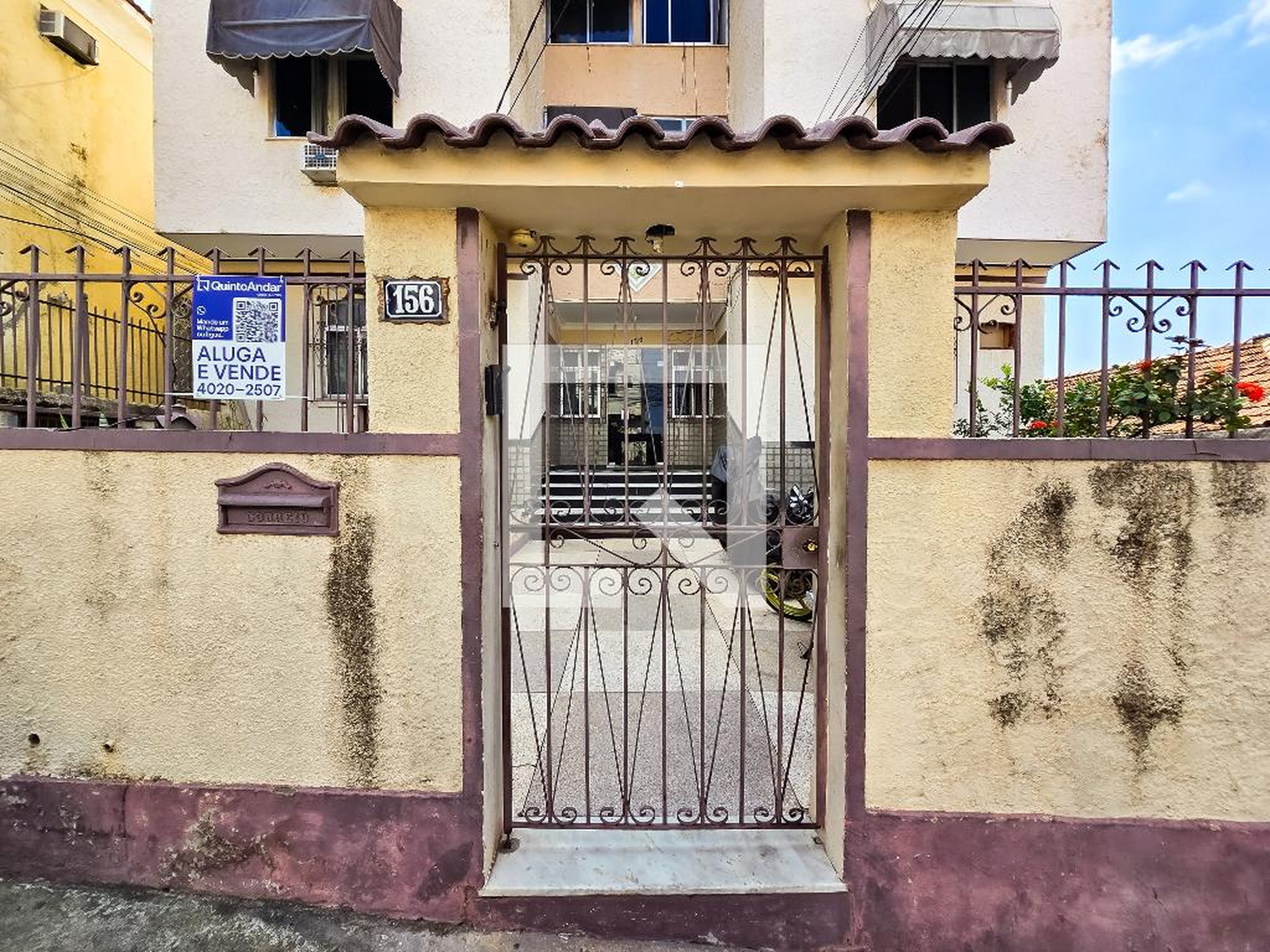 Fachada Condomínio em Rua Astreia, 156