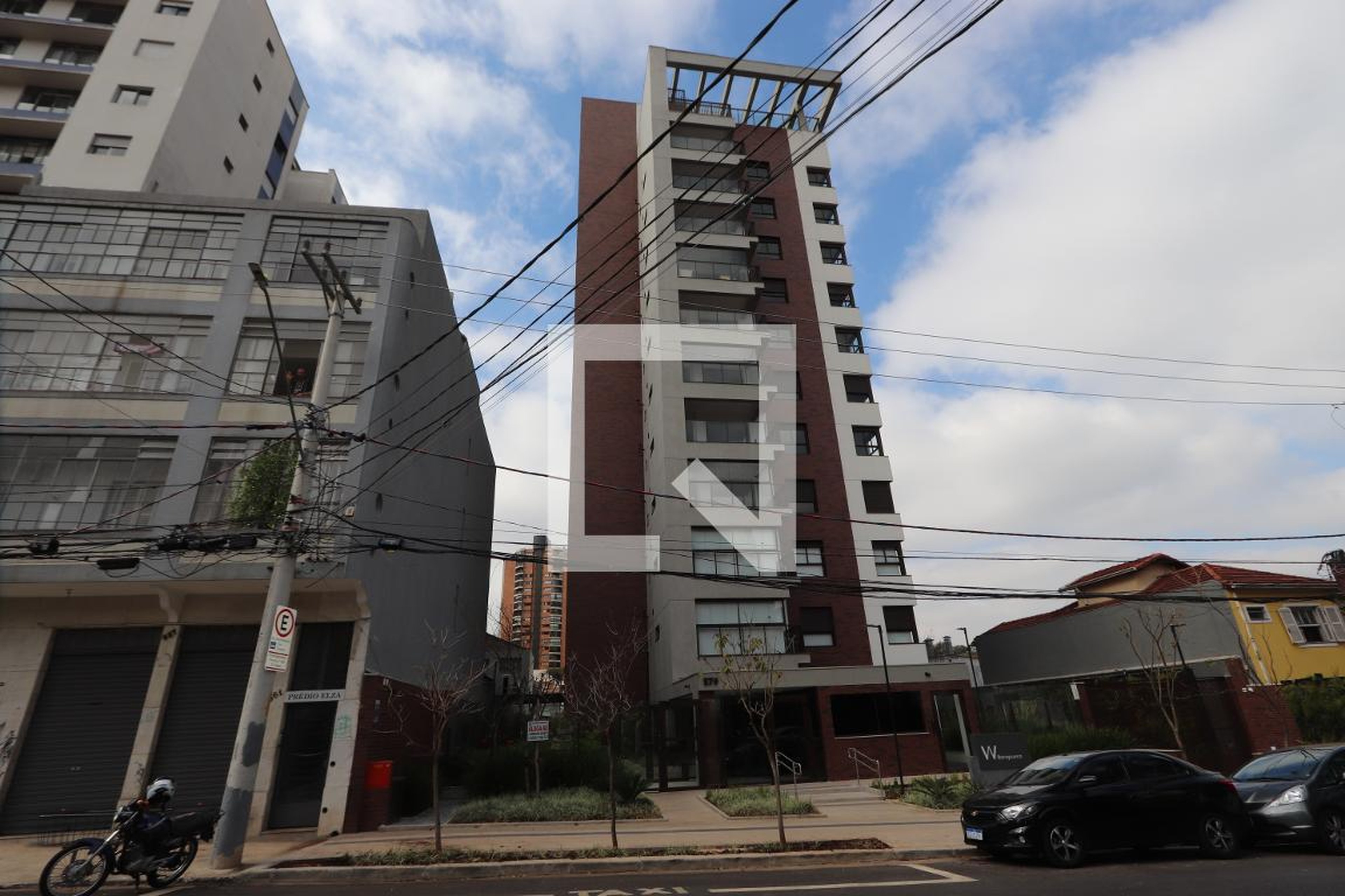 Fachada Condomínio em Avenida Doutor Dante Pazzanese, 526