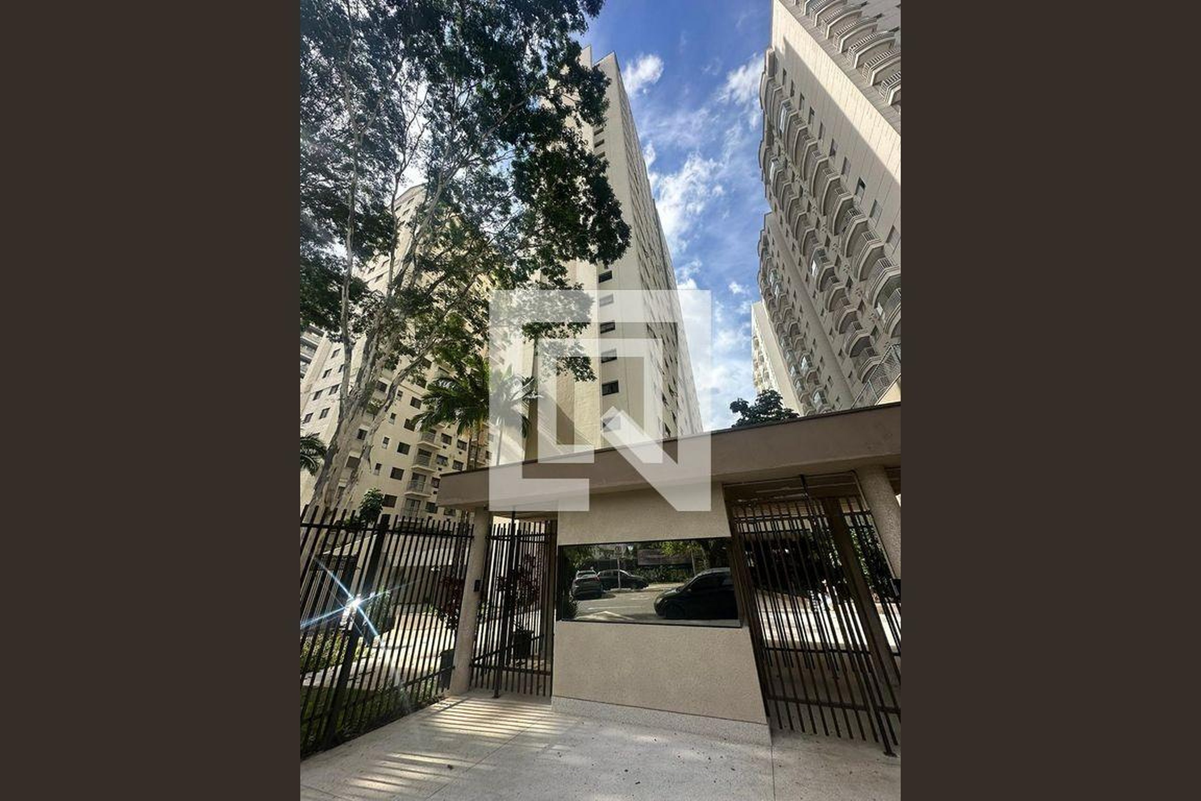 Fachada Condomínio Village