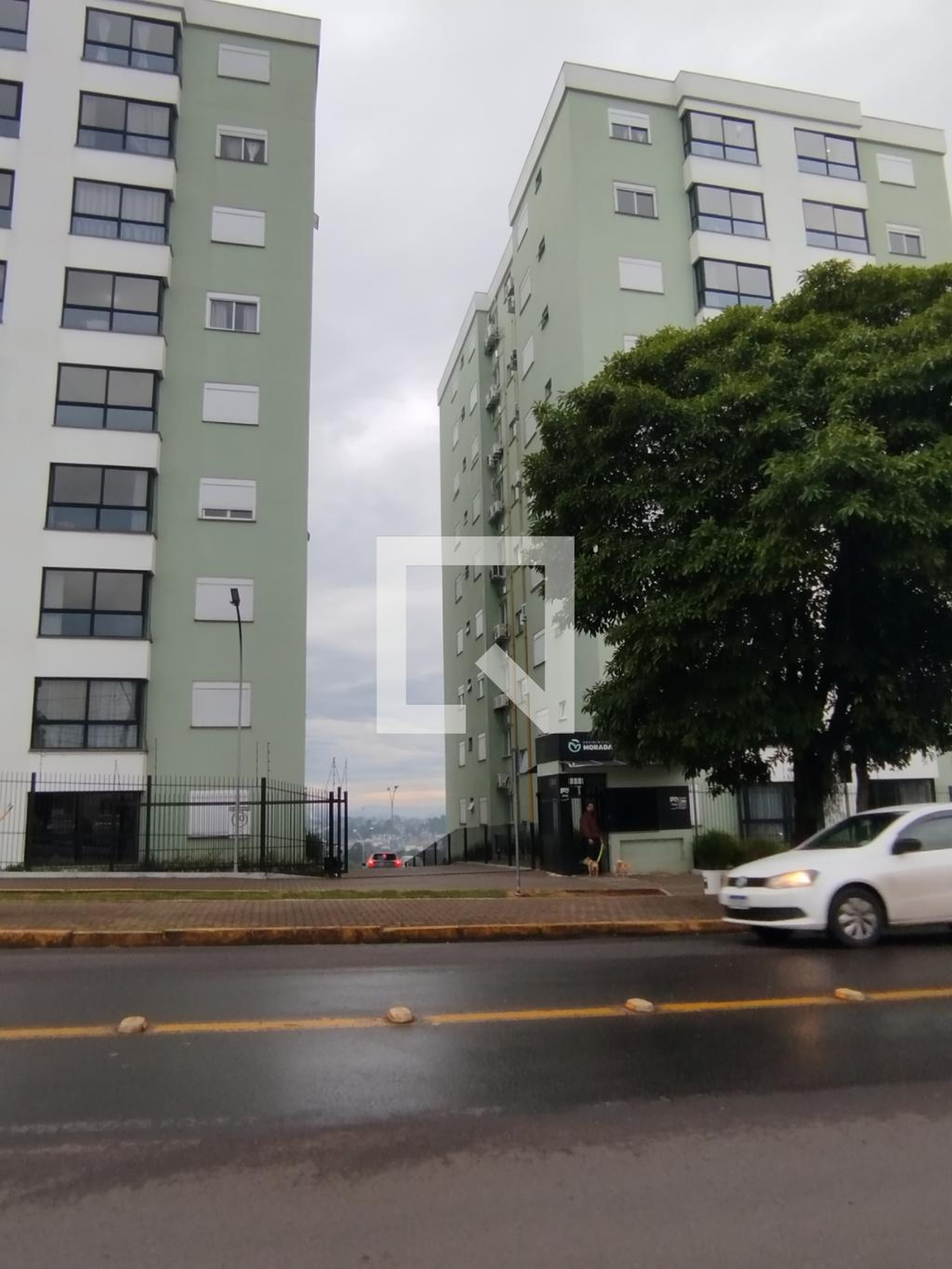 Fachada Residencial Morada Verde