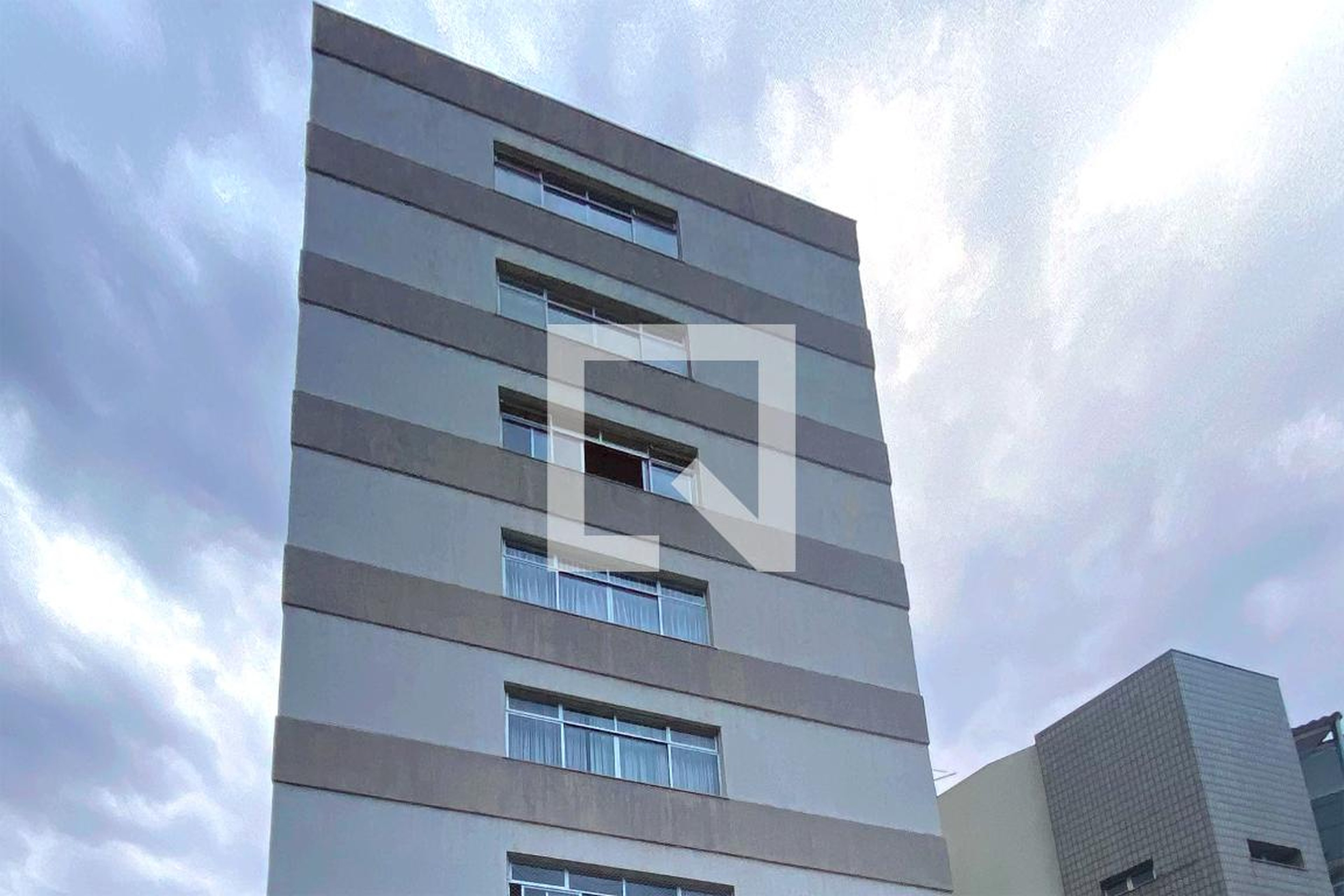 Fachada Condomínio em Rua Eurita, 20