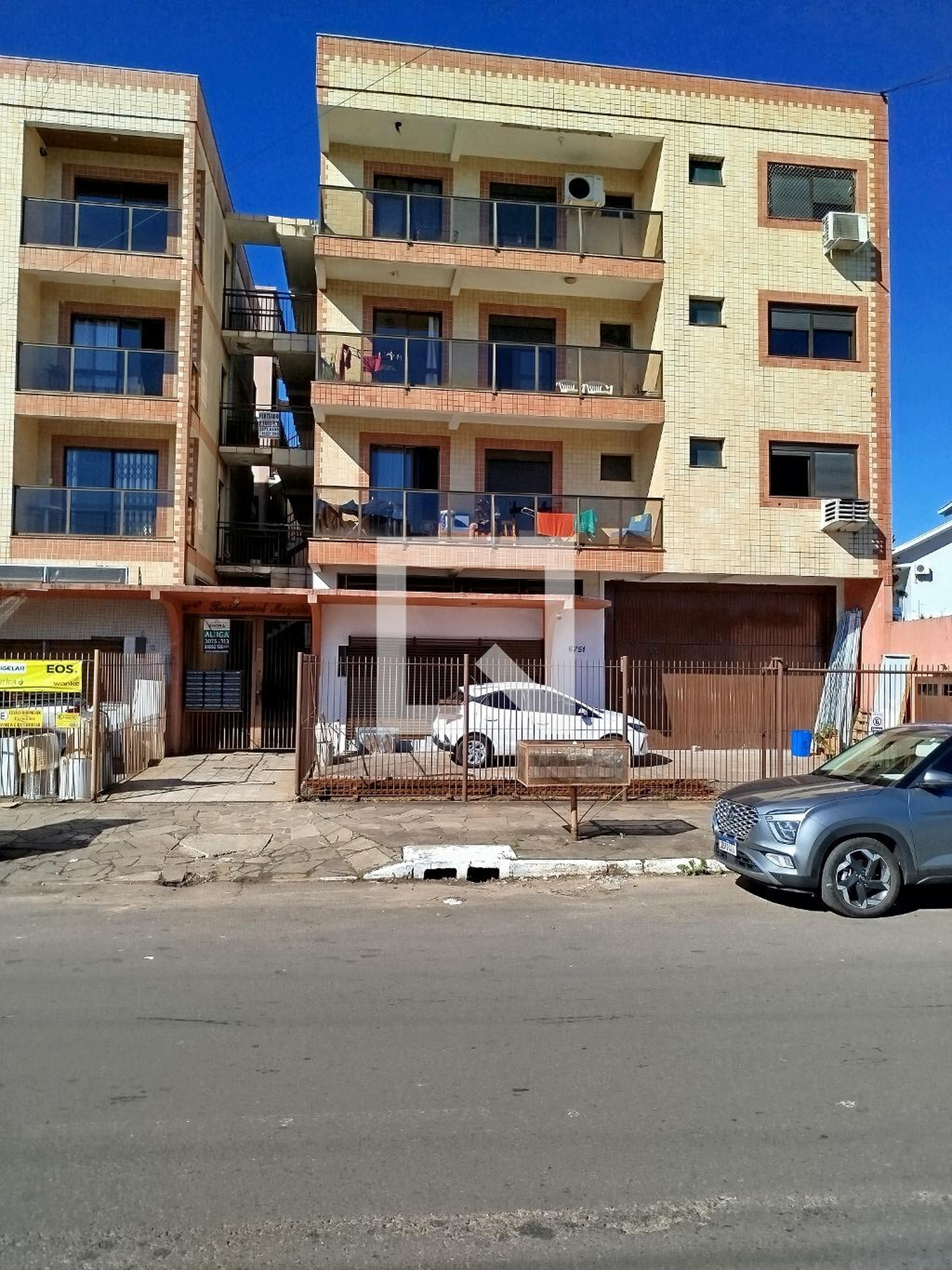 Fachada Condomínio em Avenida Farroupilha, 6751
