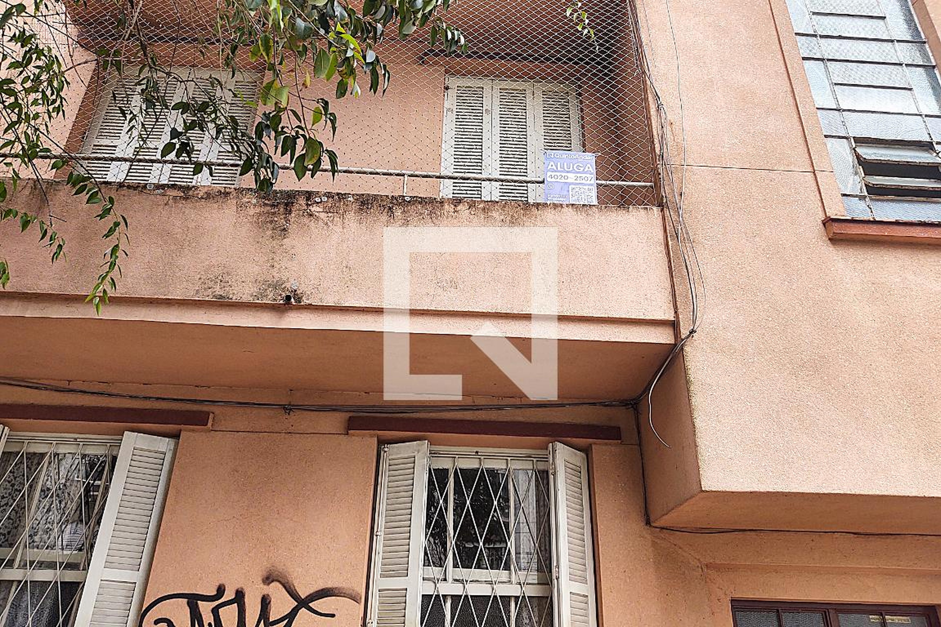 Fachada Condomínio em Rua Buarque de Macedo, 809