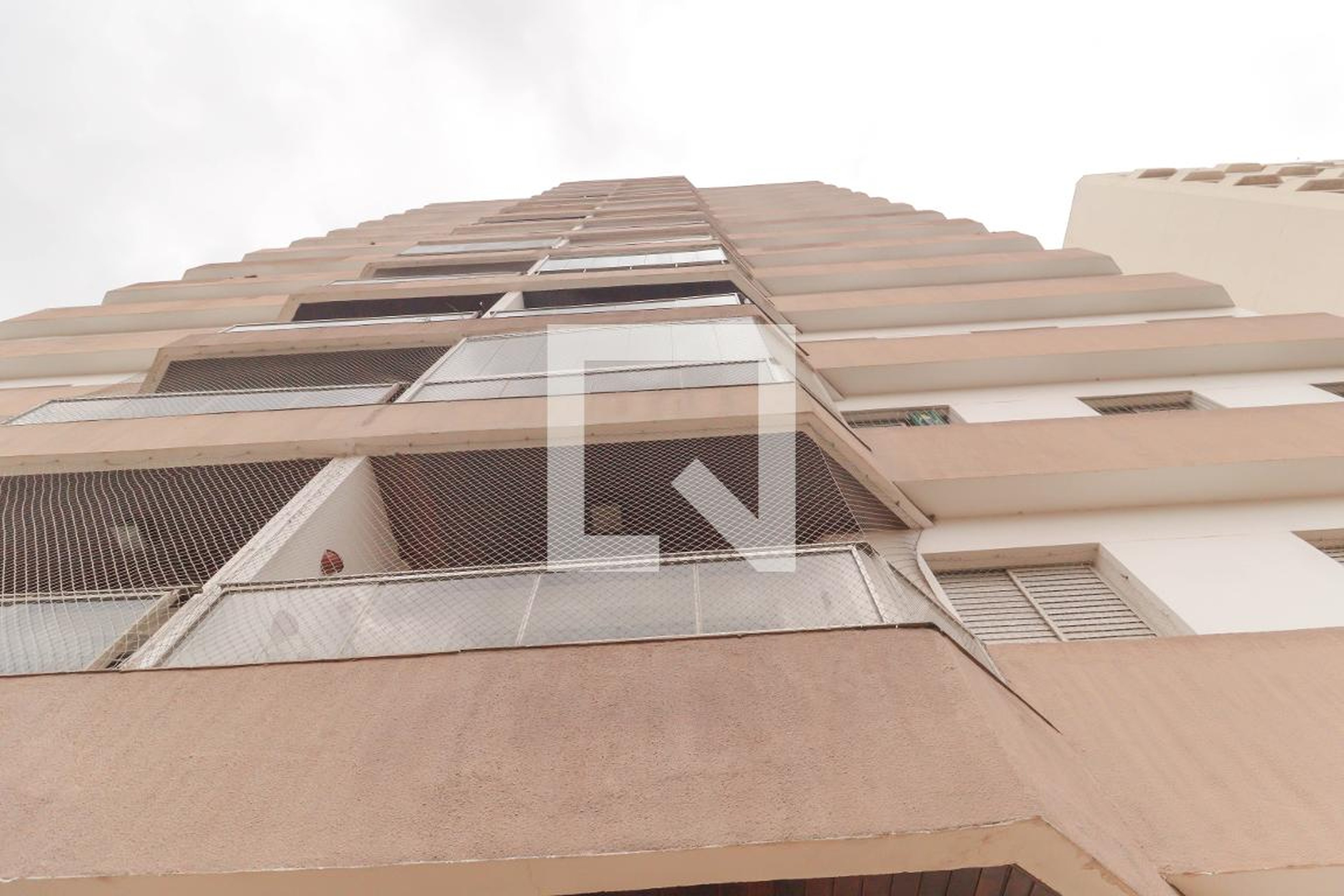 Fachada Condomínio Queops