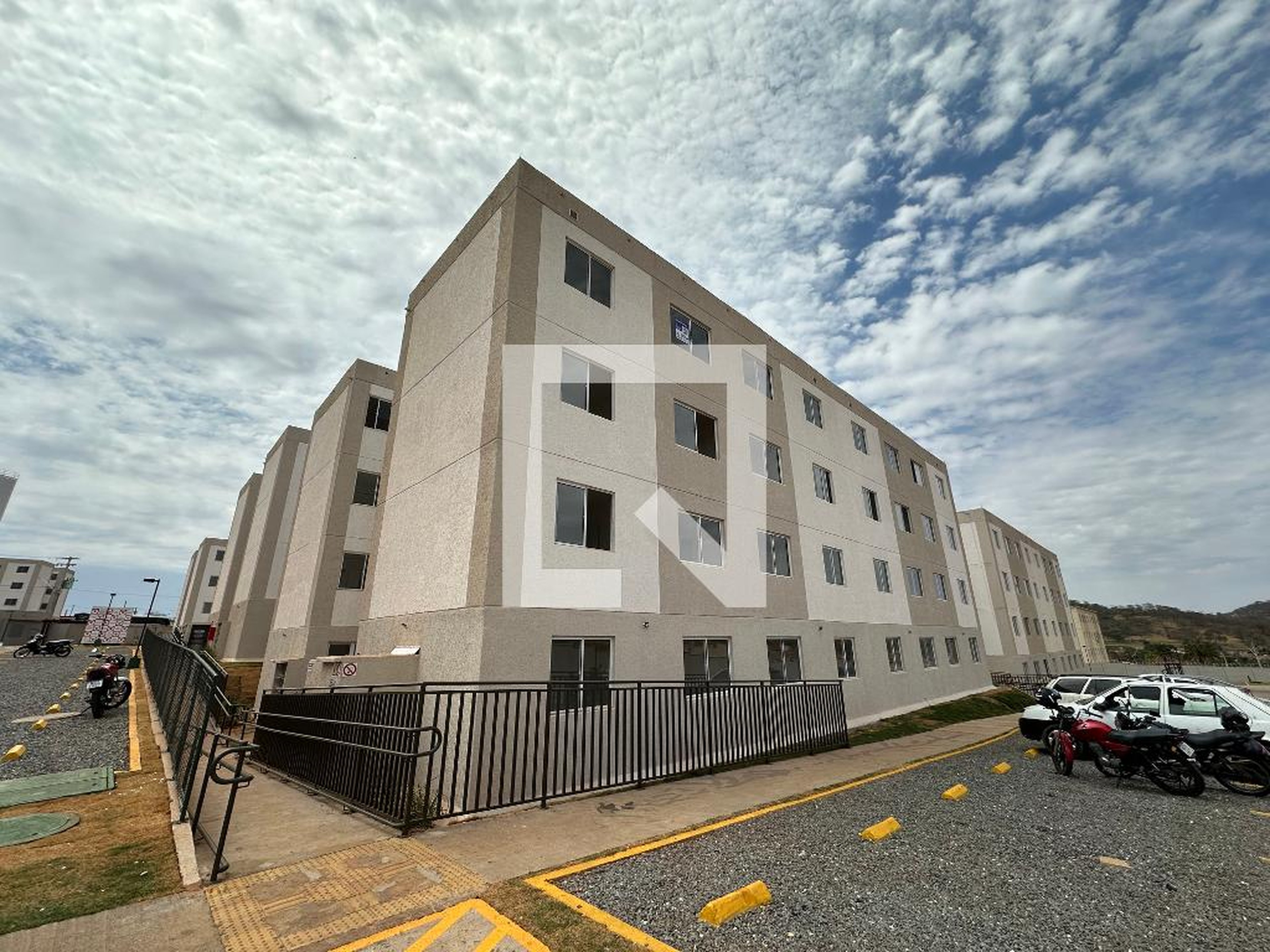 Fachada Condomínio em Alameda das Chácaras, 0