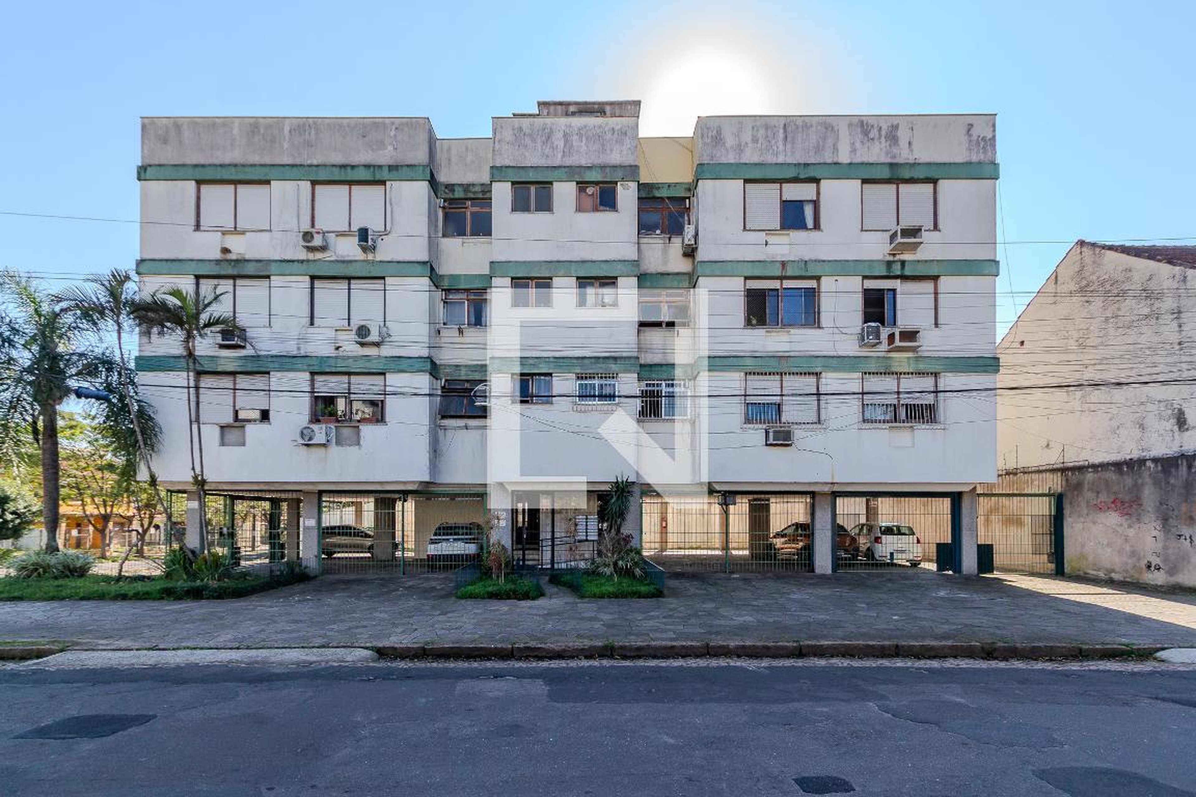 Fachada Condomínio em Rua Doutor Lóssio, 234