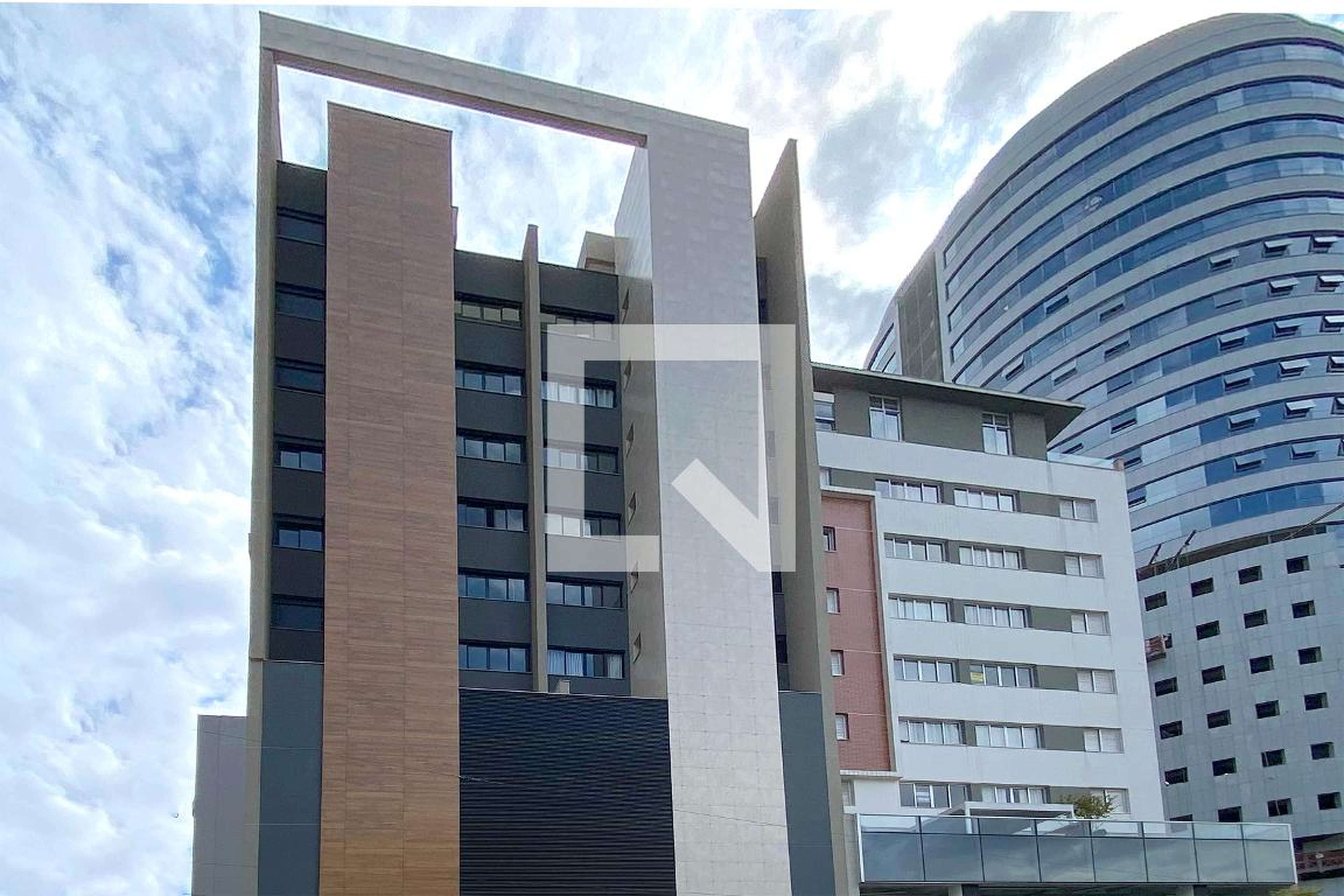 Fachada Condomínio em Rua Santa Catarina, 512