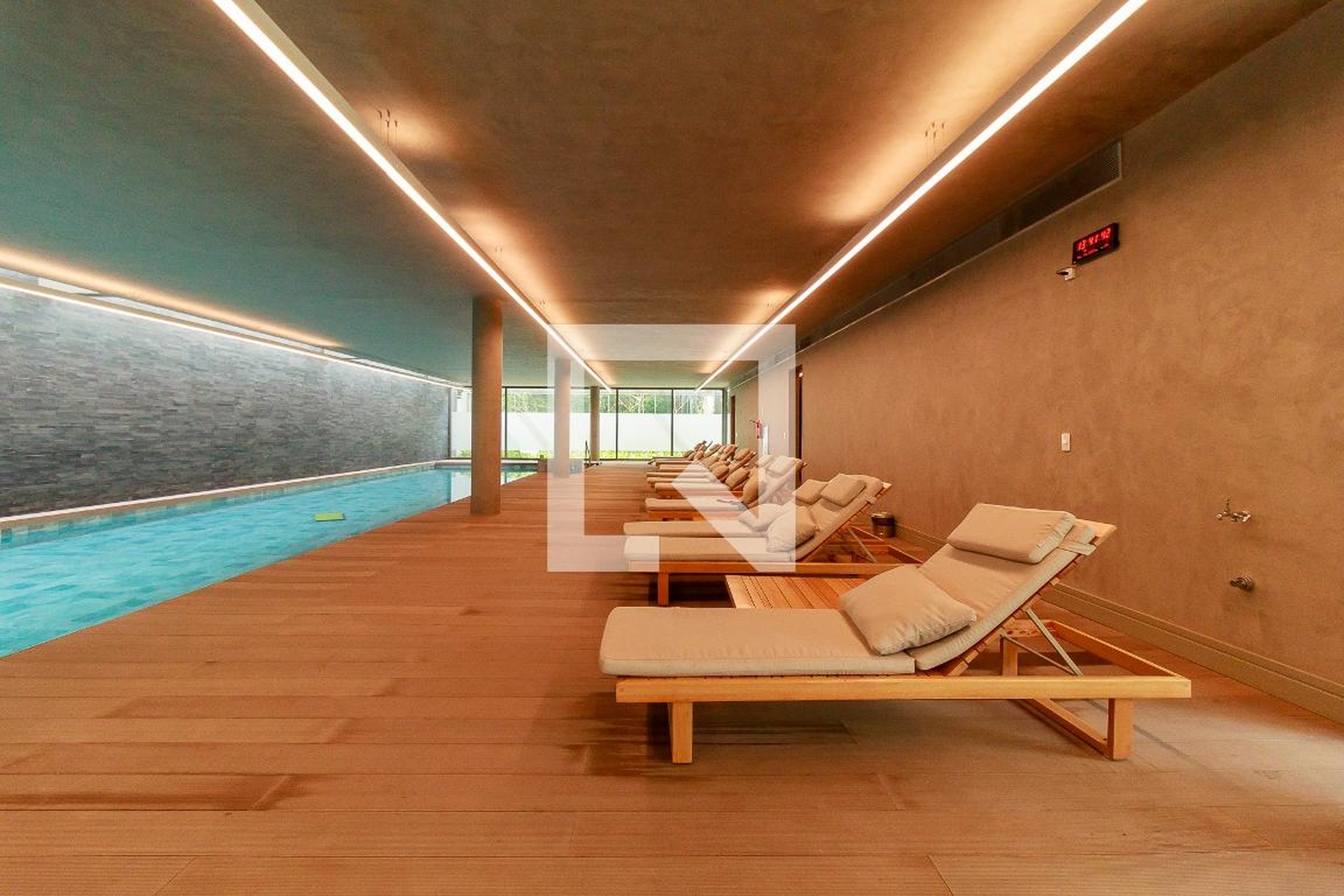 Piscina Coberta - Grand Habitarte