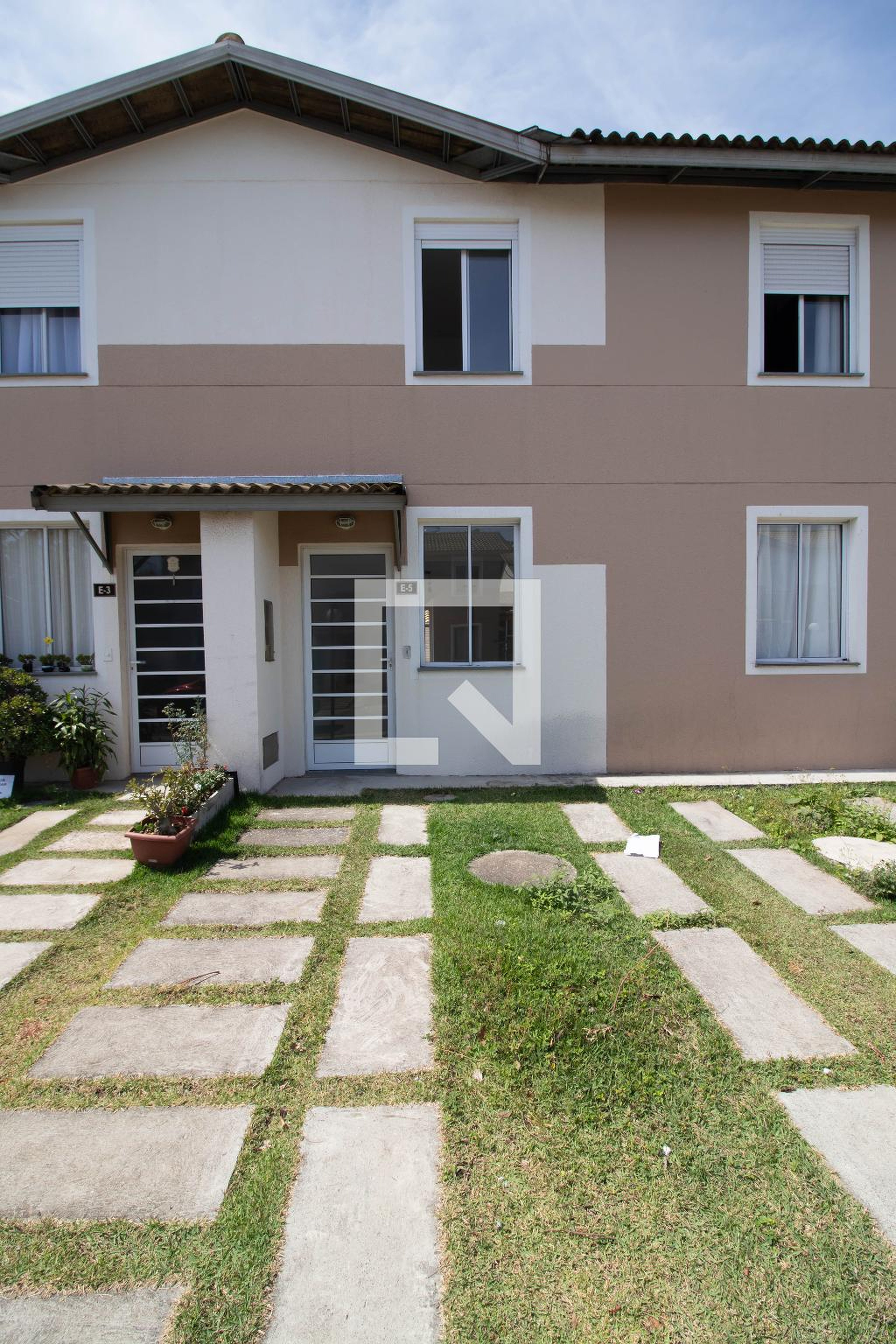 Fachada Condomínio Villa Alegre