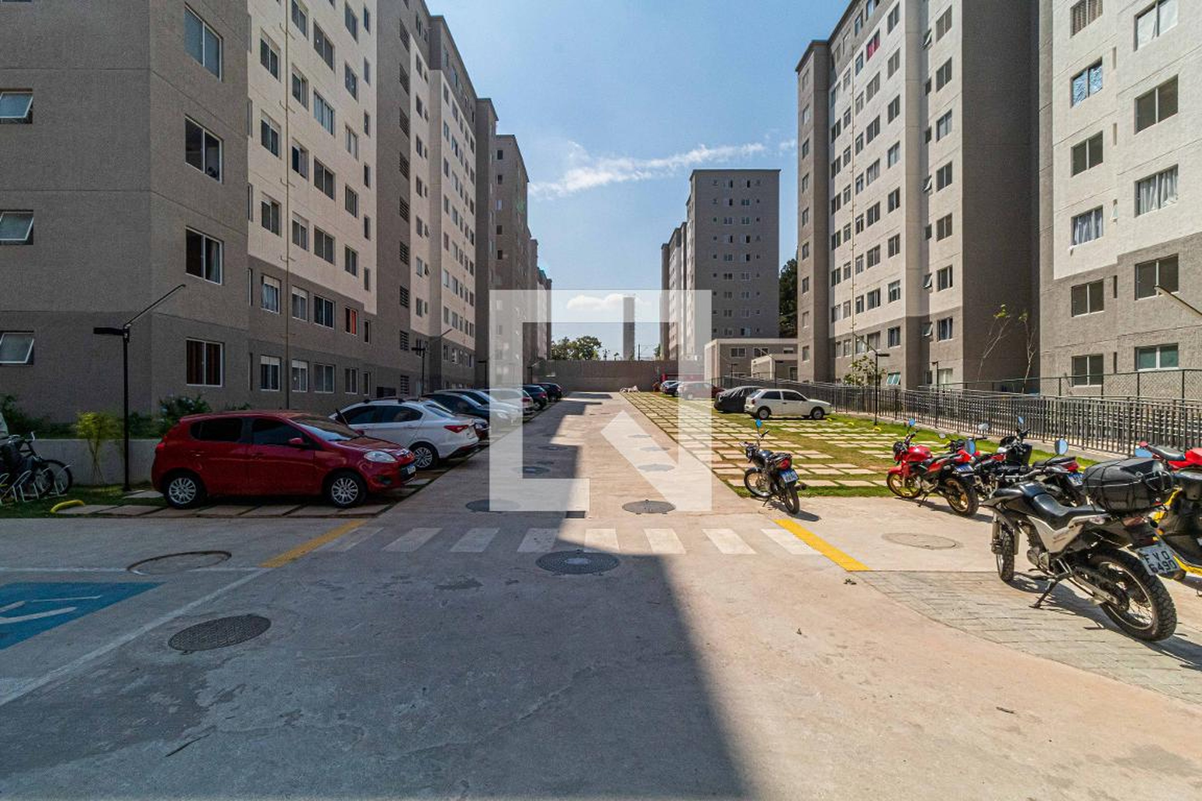Condomínio - Residencial Topázio
