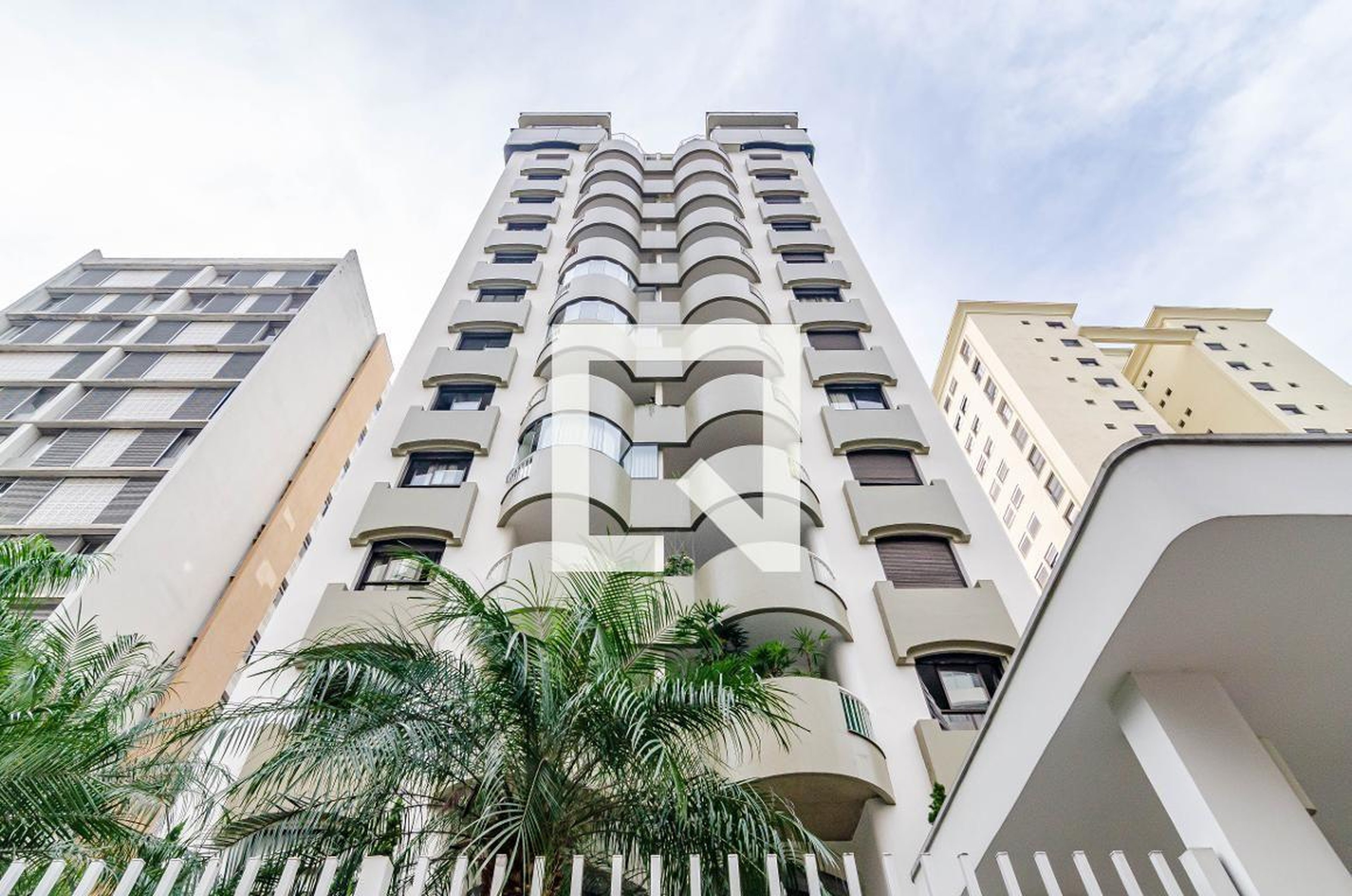 Fachada Condomínio The First Full