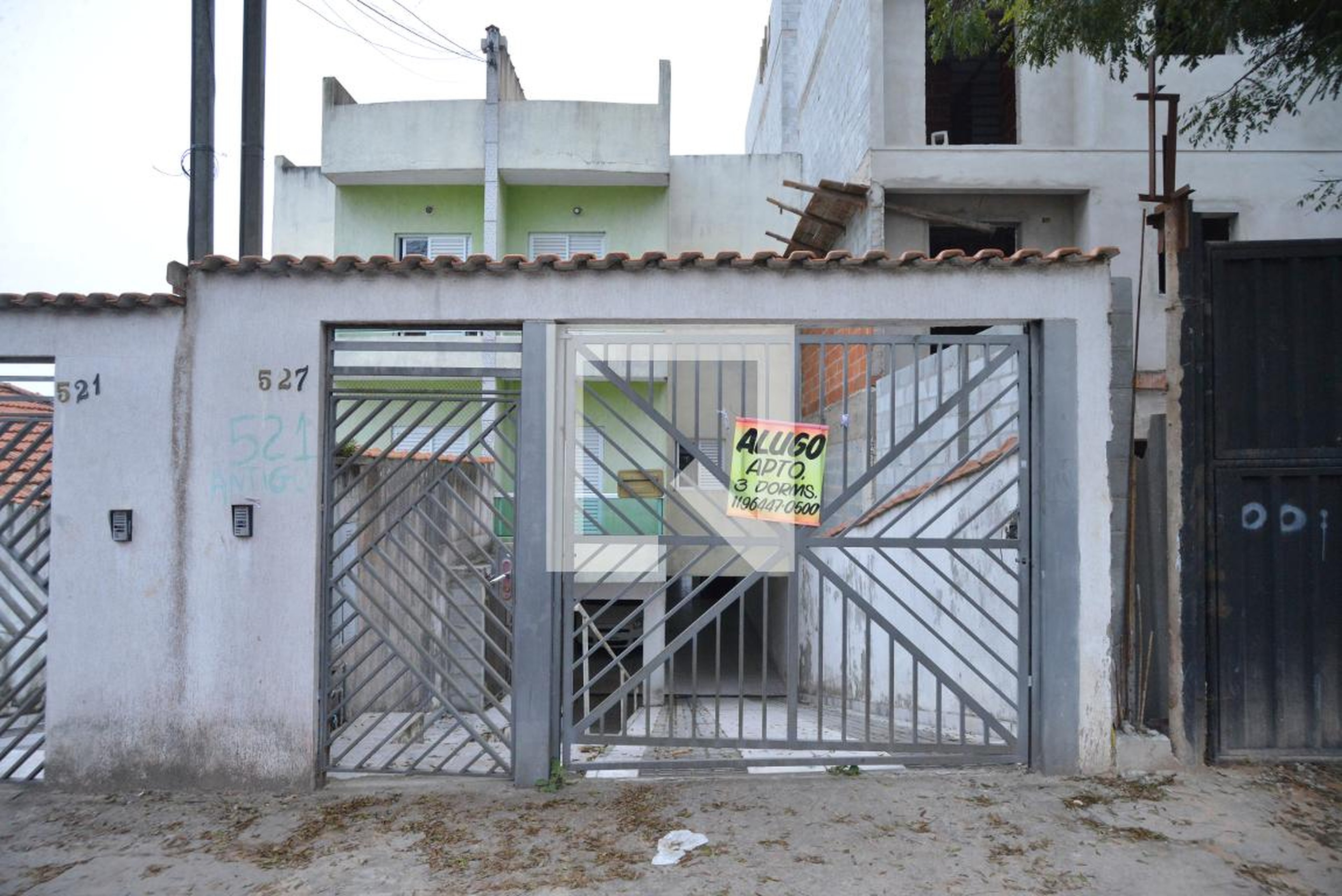 Fachada do Prédio Condomínio em Rua Gamboa, 527
