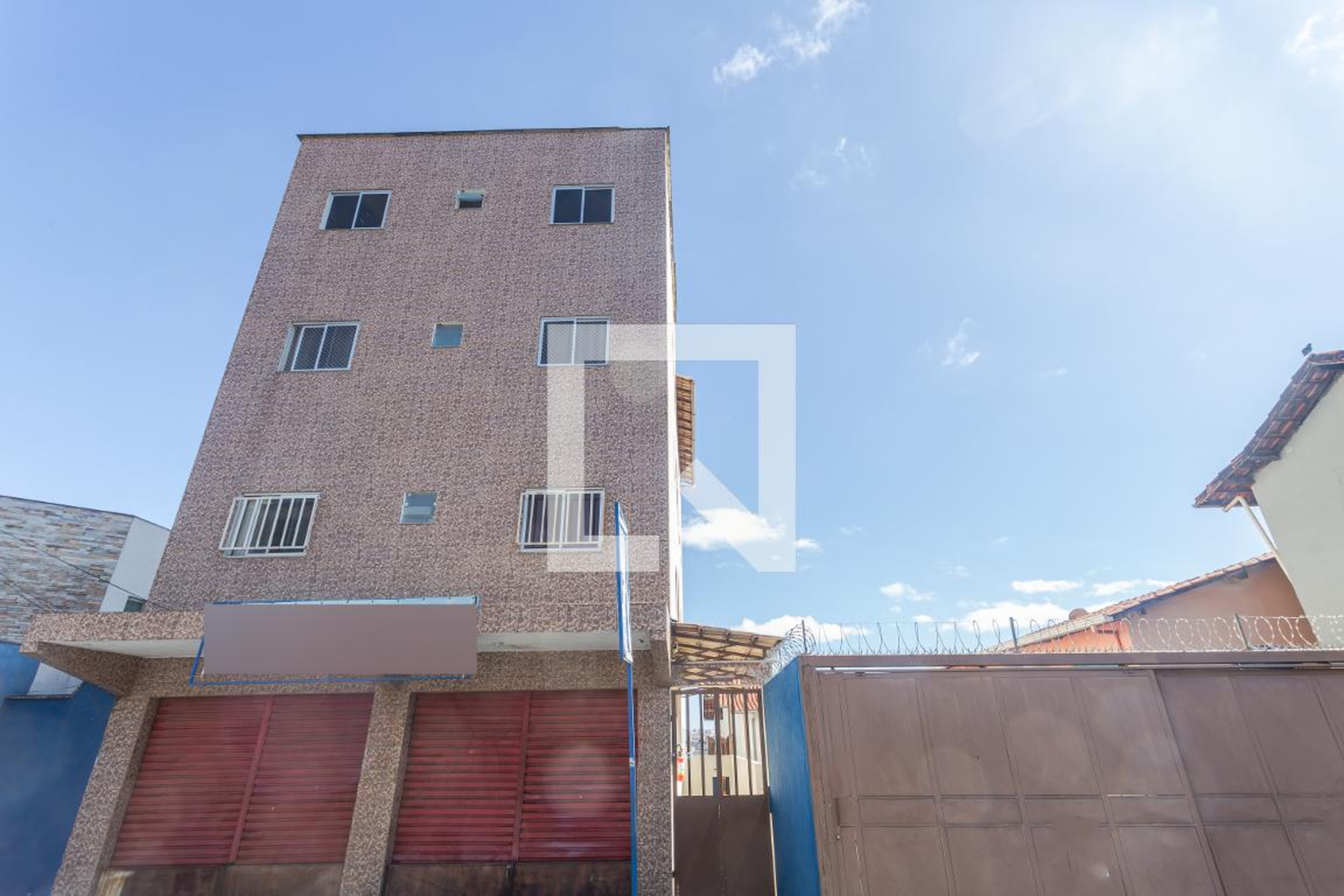 Fachada Condomínio em Rua Padre Feijó, 447