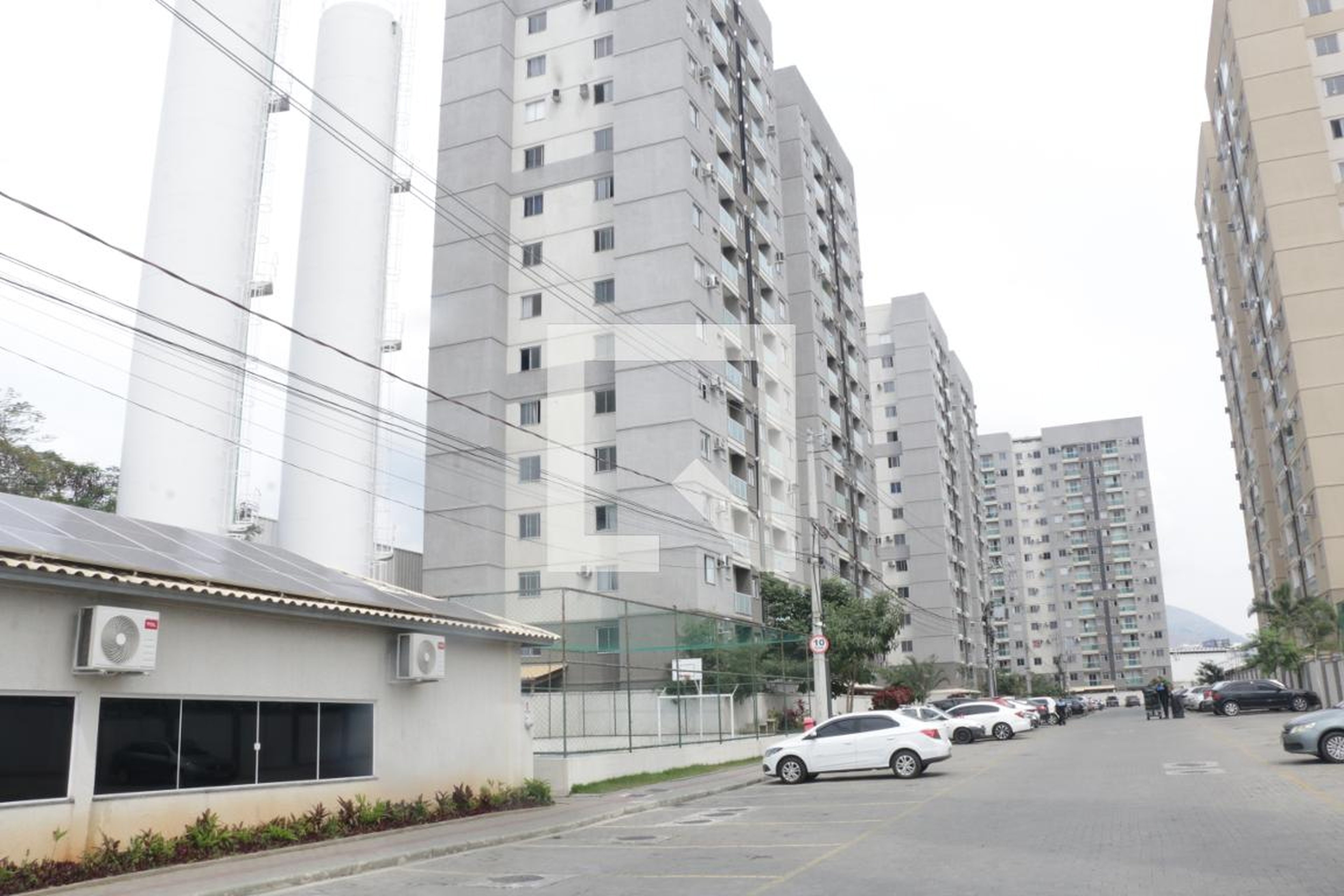 Fachada Condomínio em Rua Damas Batista, 700