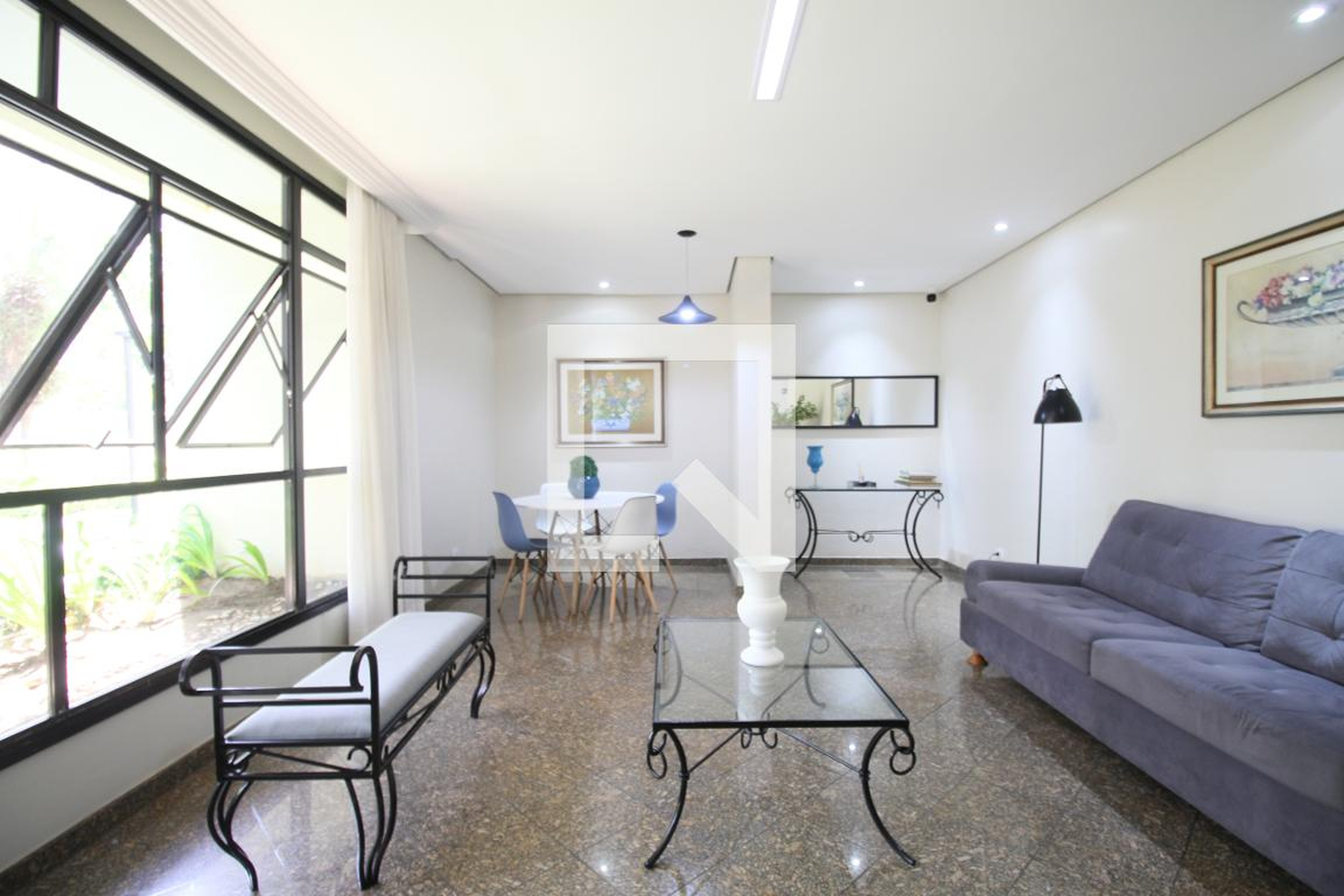 Hall social - Praça Villares