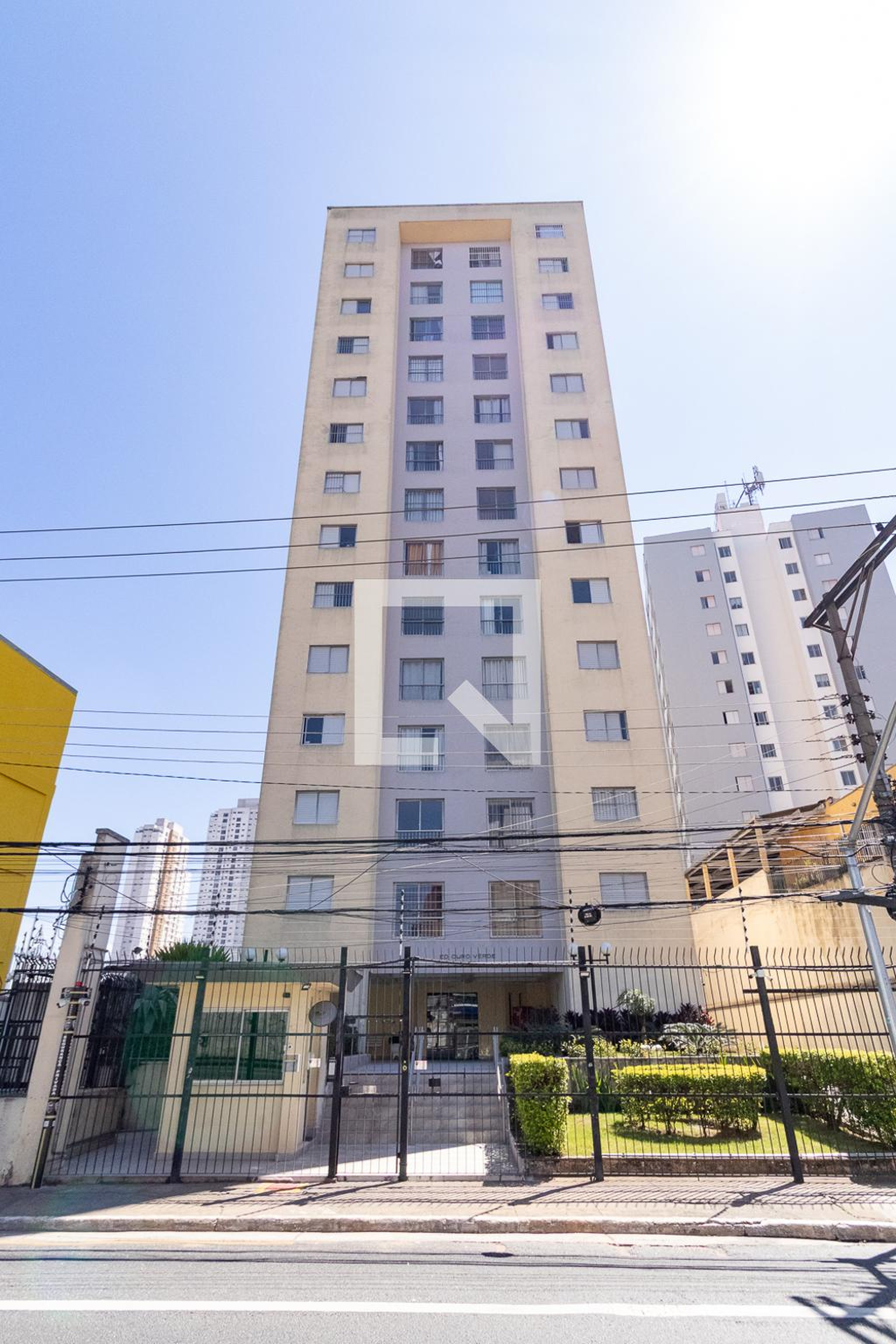 Fachada Condomínio em Rua Maurício Bueno, 1453