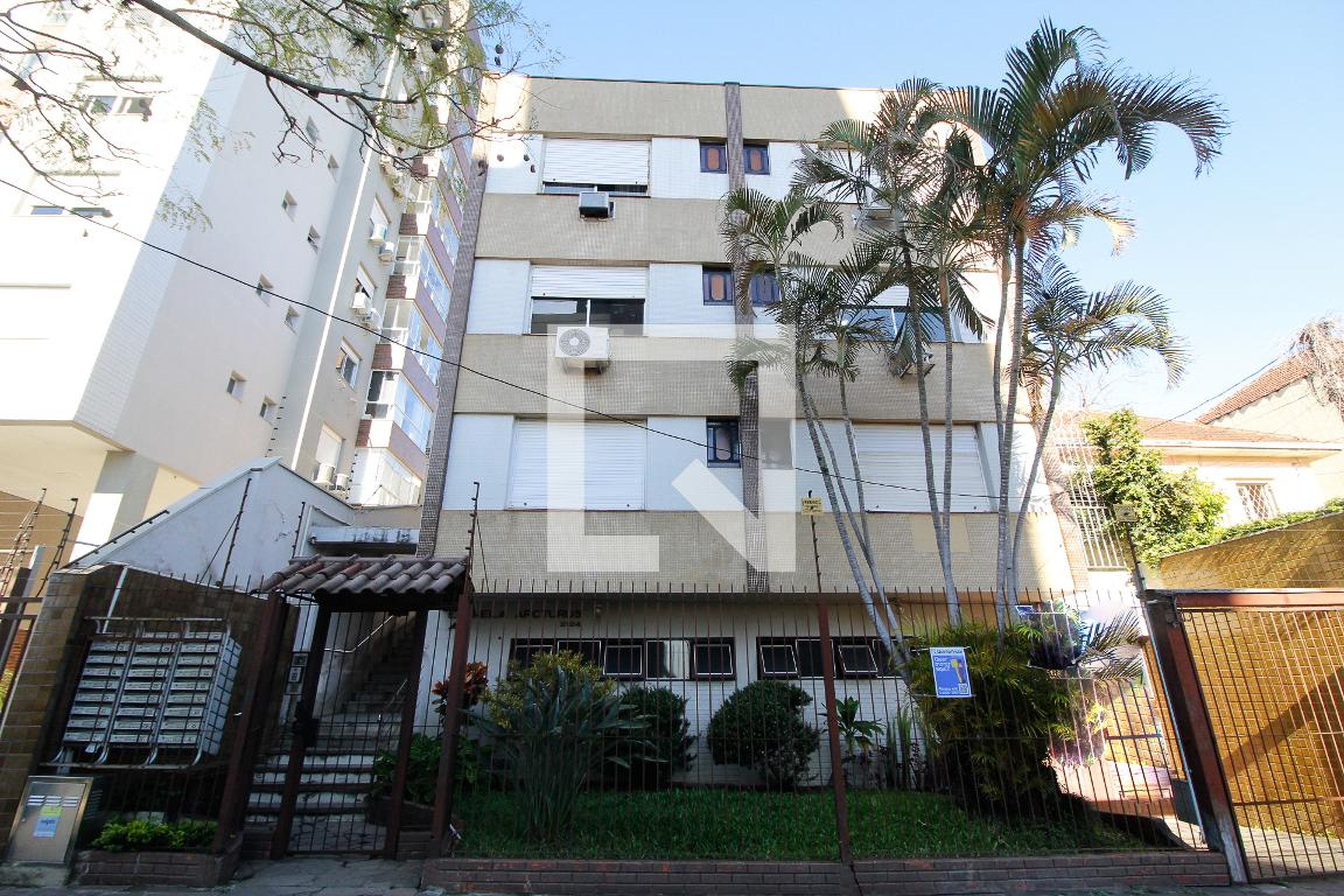 Fachada do Prédio Condomínio em Avenida Coronel Lucas de Oliveira, 2124