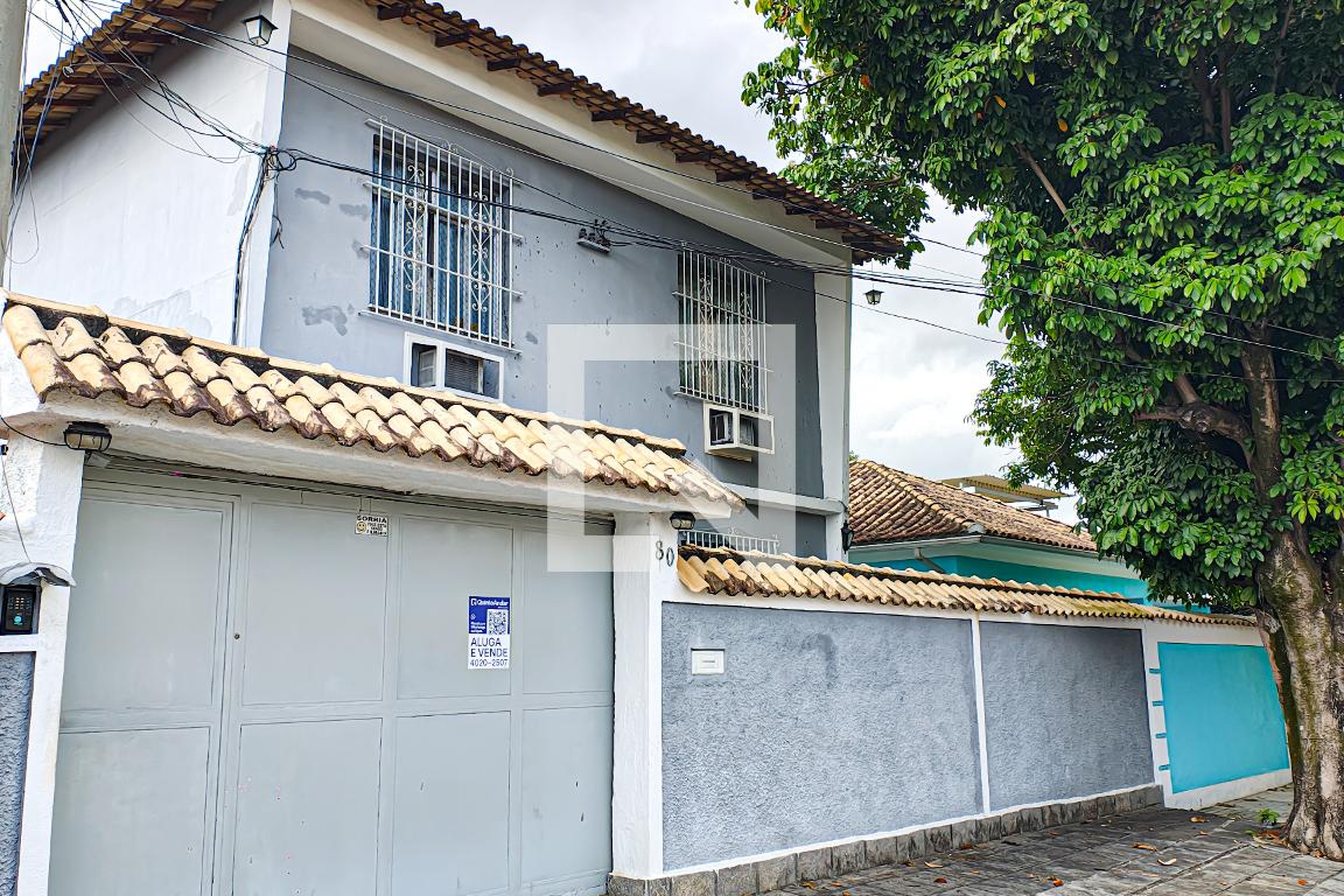 Fachada Condomínio em Rua Benito Juarez, 80