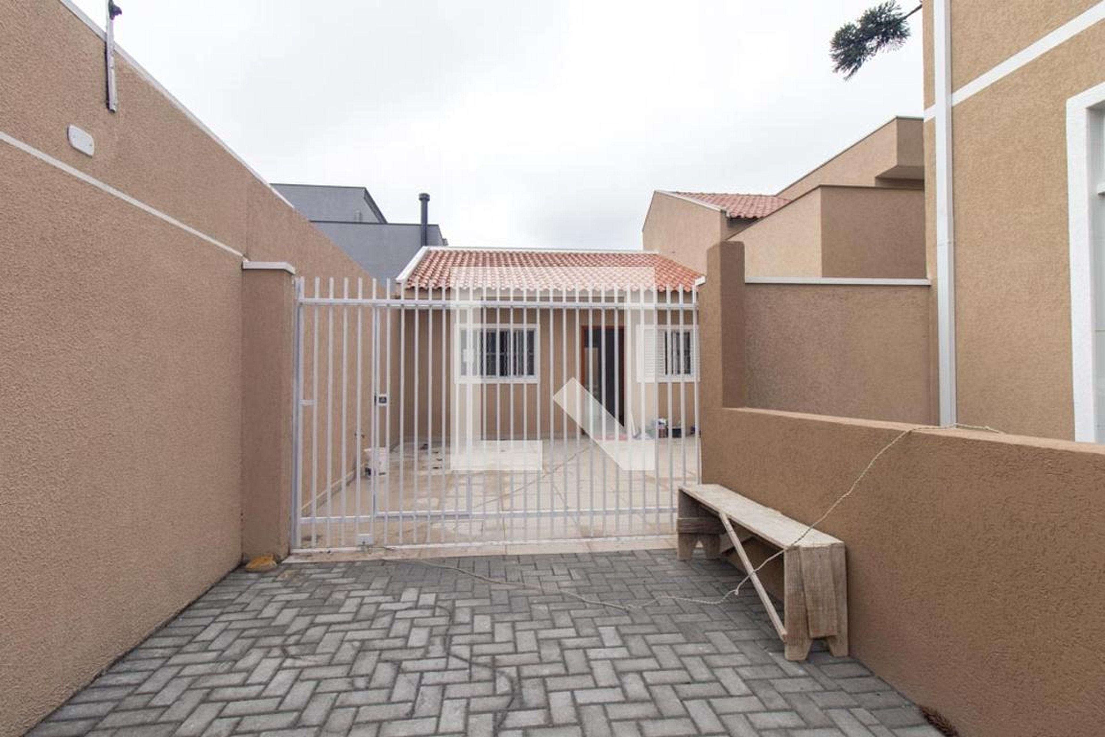 Fachada Condomínio em Rua Wanda Wolf, 220