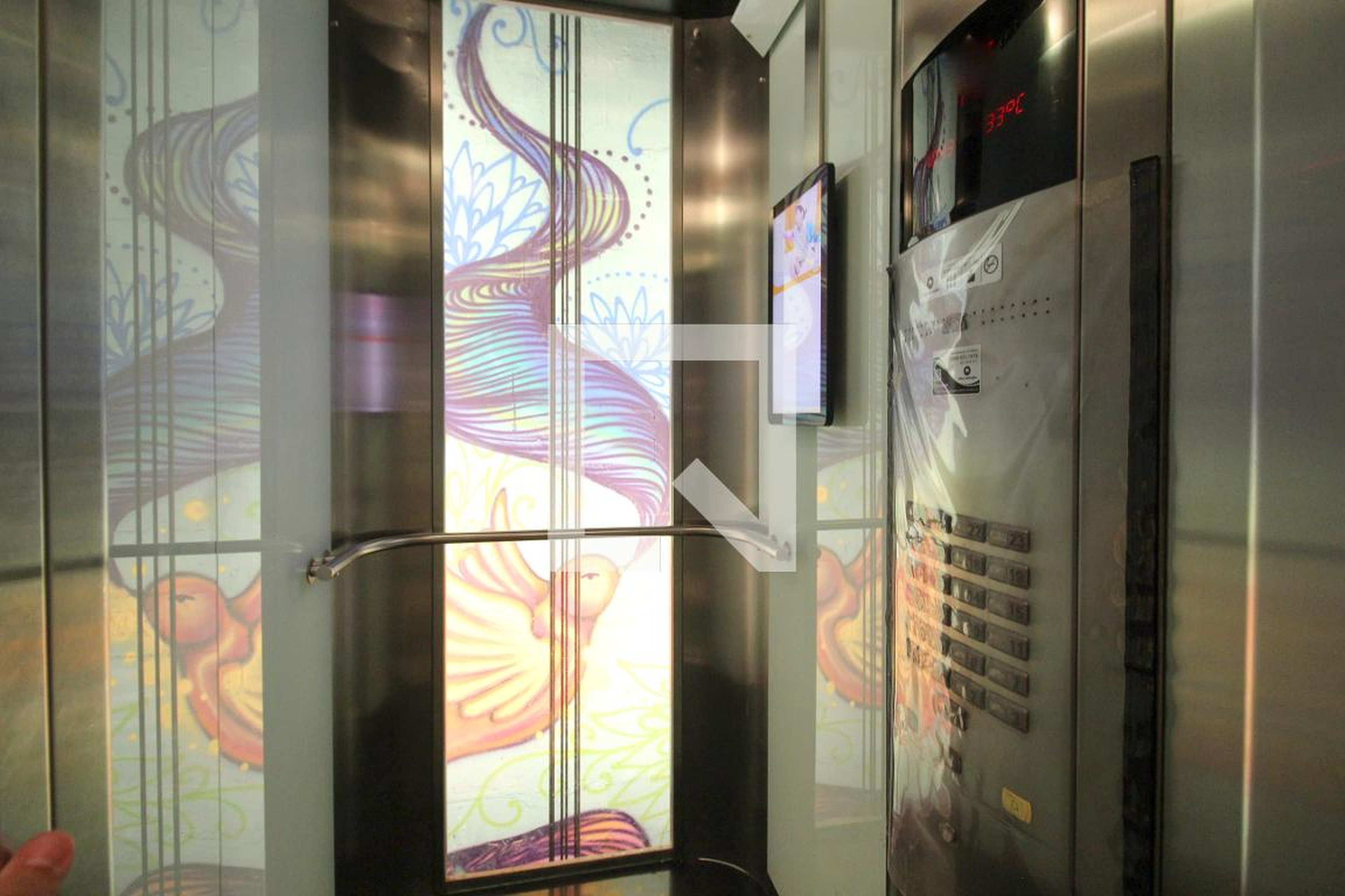 Elevador - Max Haus Vila Olimpia