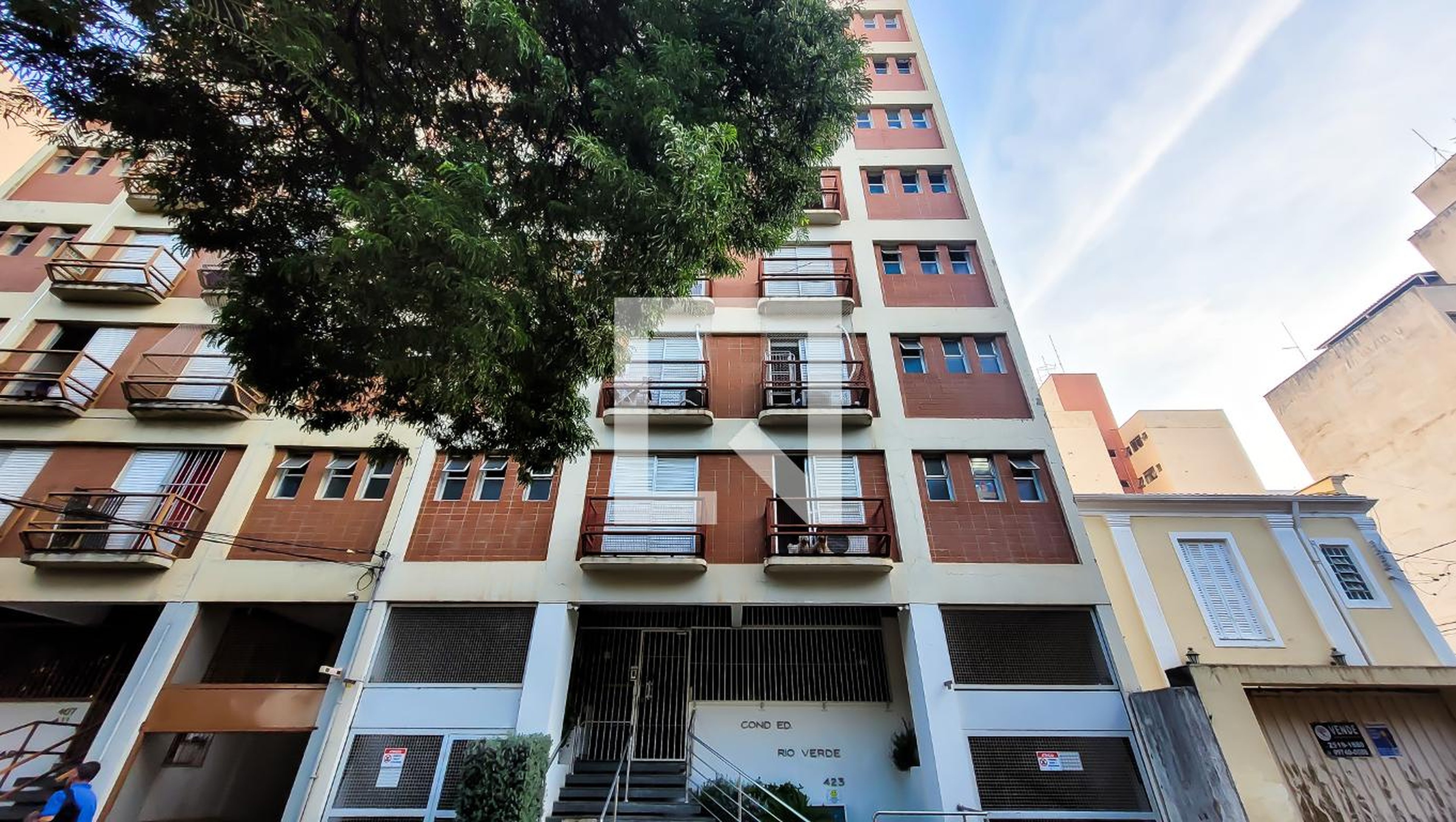 Fachada Condomínio em Rua Culto à Ciência, 423