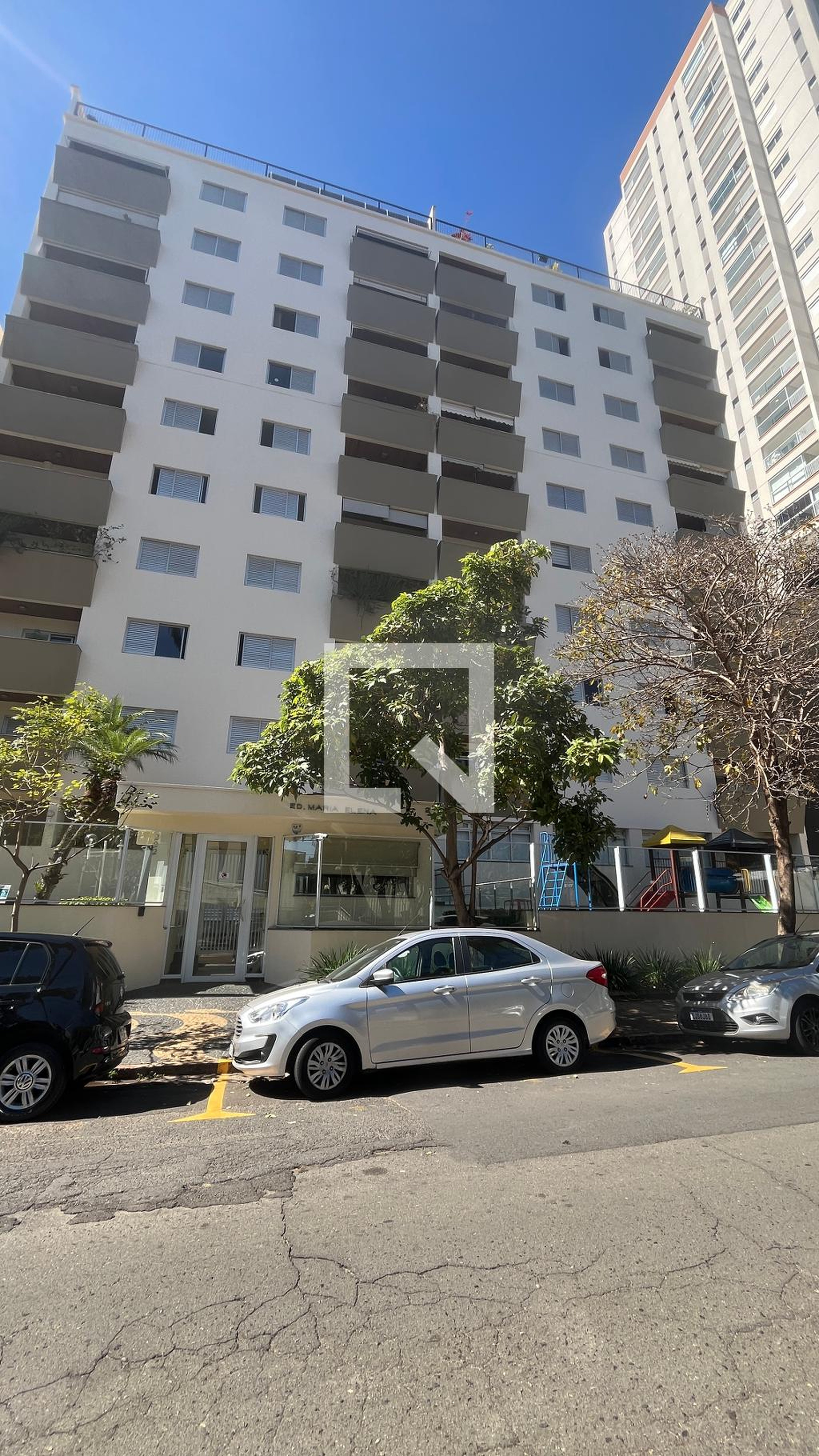 Fachada Condomínio em Rua Coelho Neto, 222