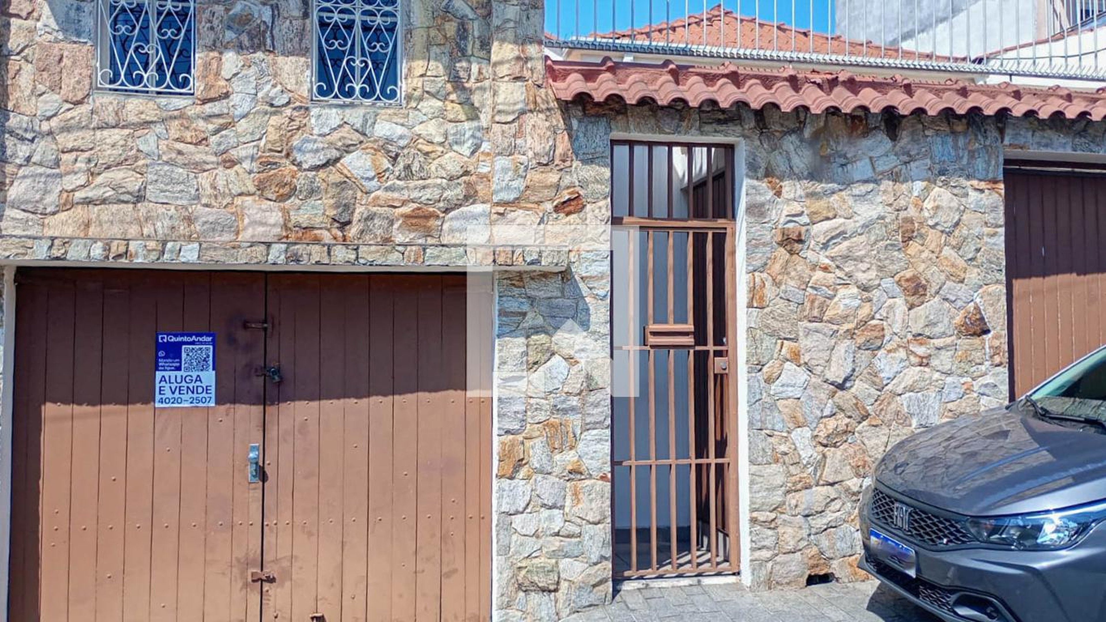 Fachada Condomínio em Rua Guanei, 1